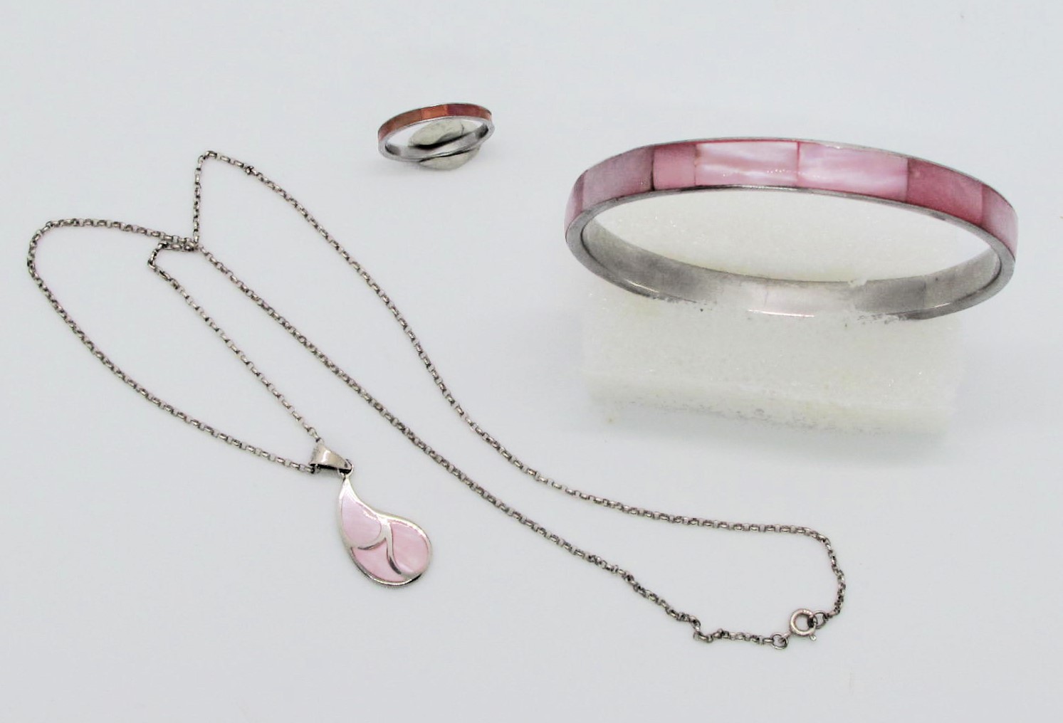 Pink Paved Mosaic Mother of Pearl Set.