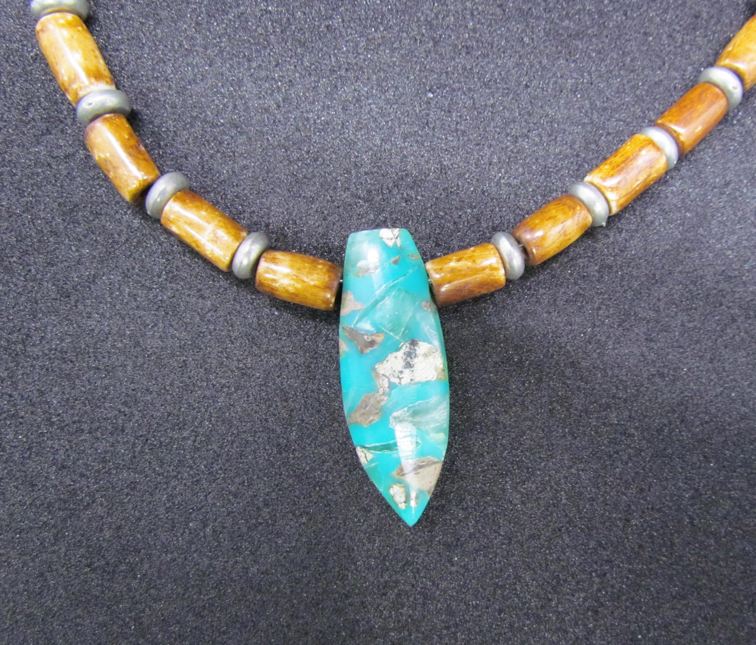 Unique Native American Turquoise Beaded Necklace.