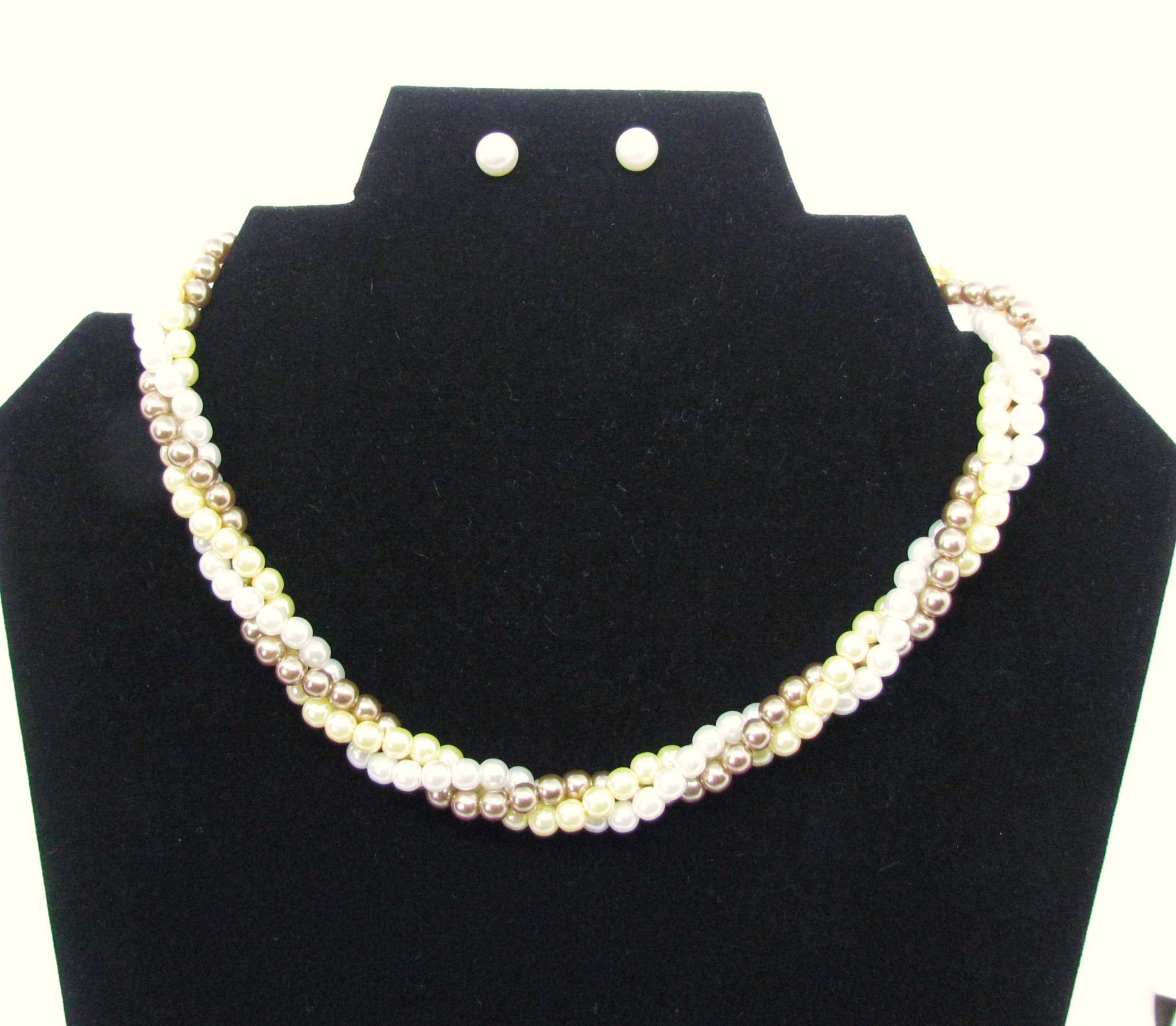 Vintage Avon Pearl Triple Strand Twist Set.