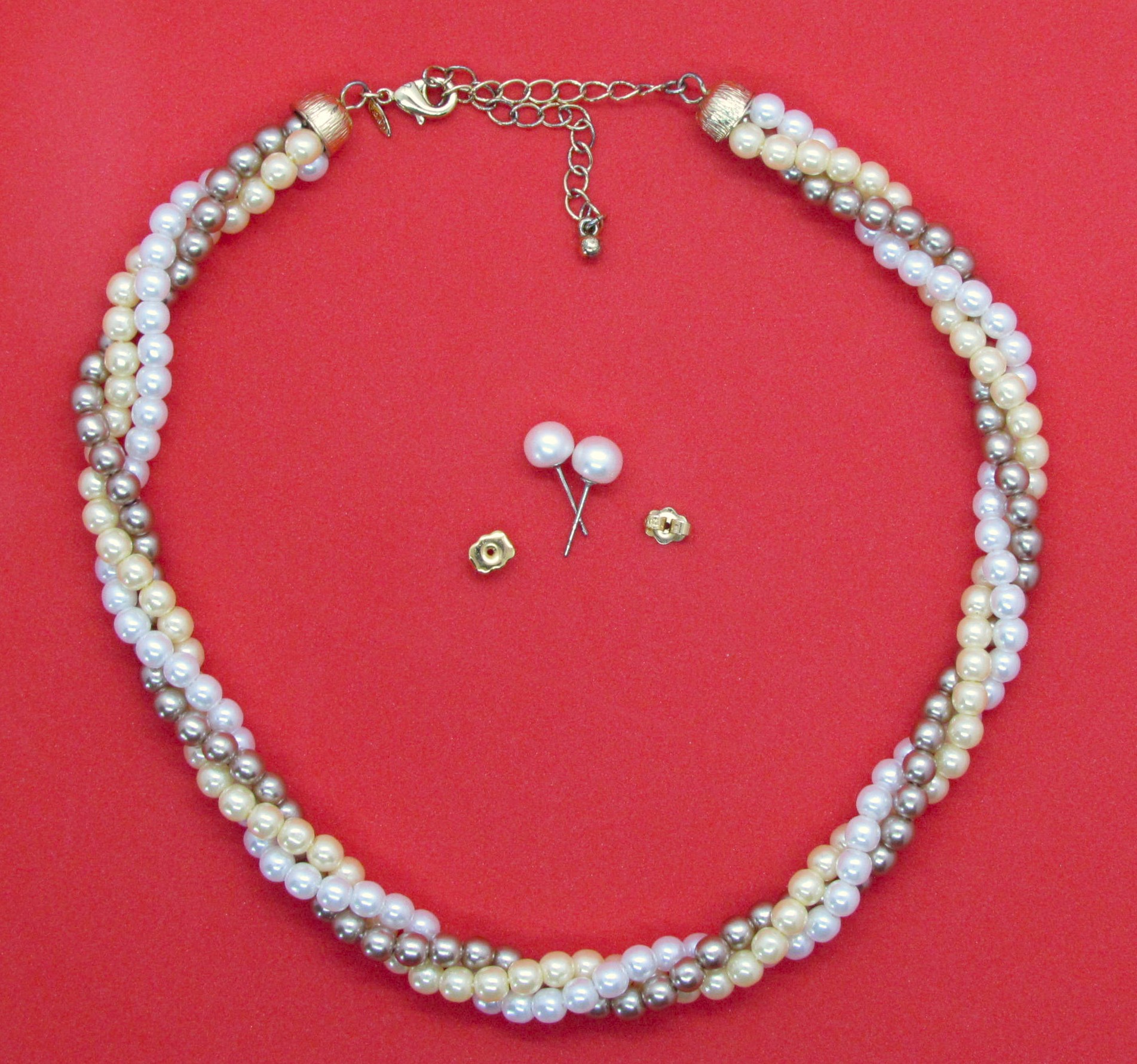 Vintage Avon Pearl Triple Strand Twist Set.