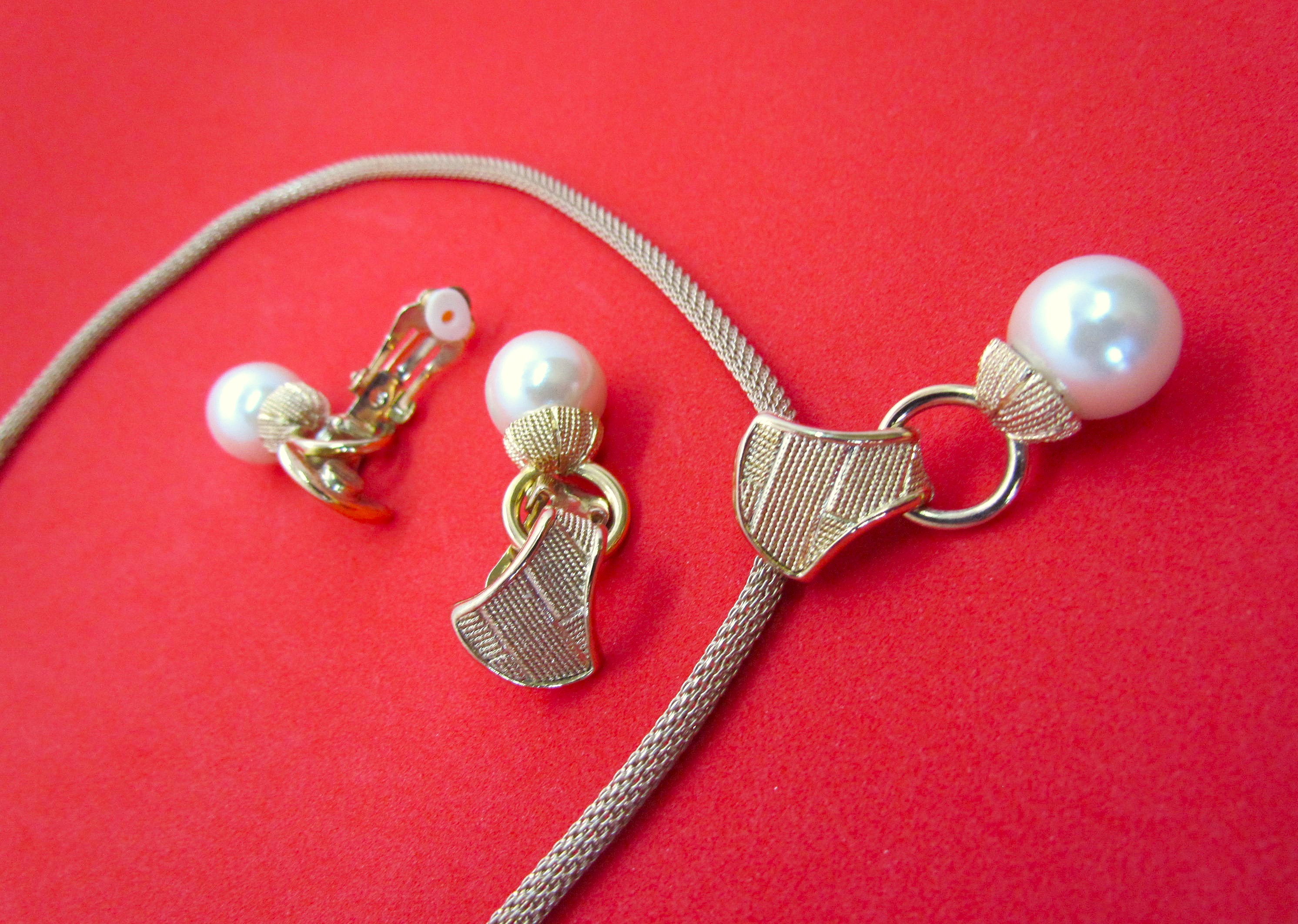 Timeless Appeal 80's Era Gold Mesh Pearl Drop Set.