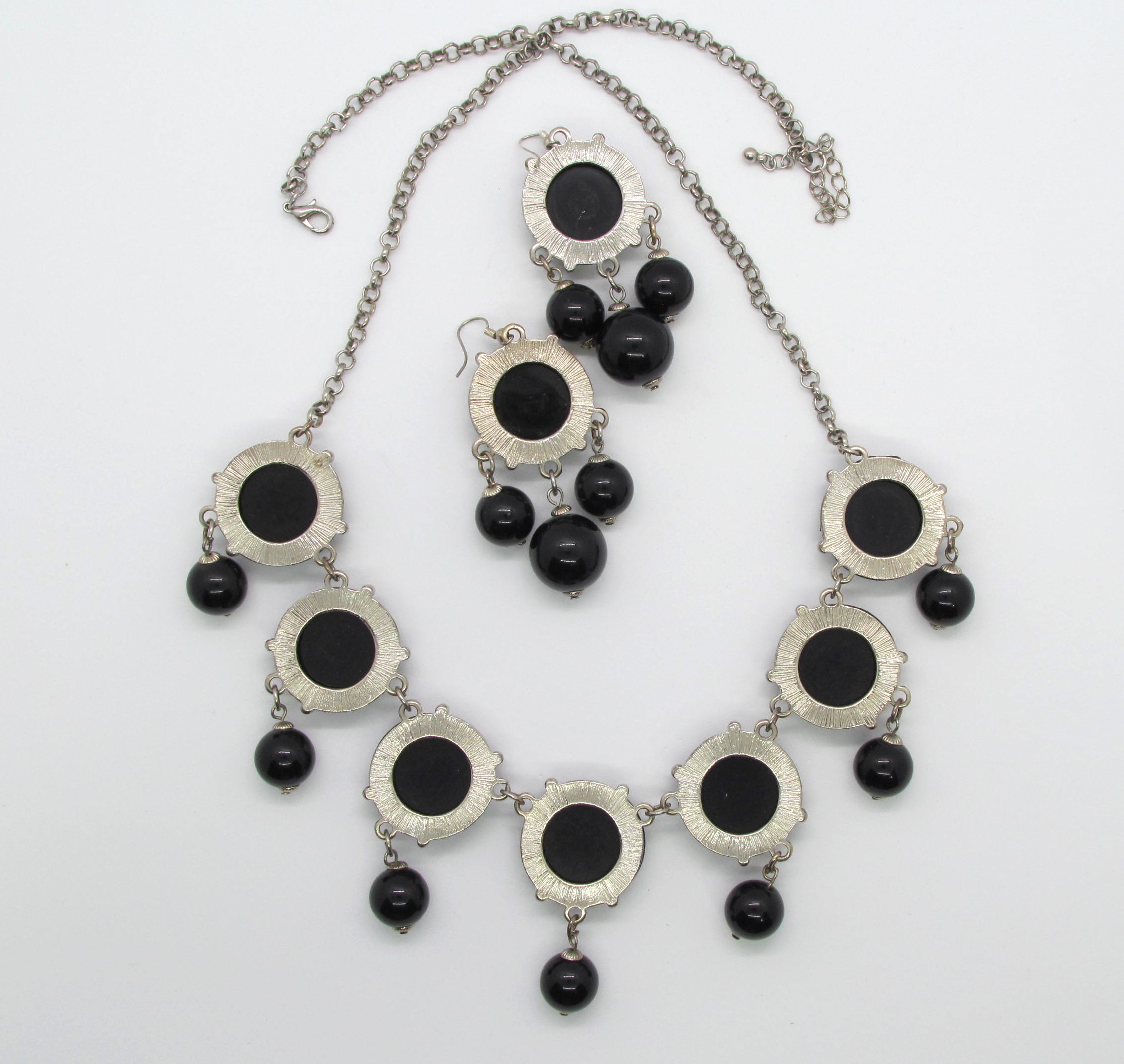 Bold Black Bubble Bib Set.
