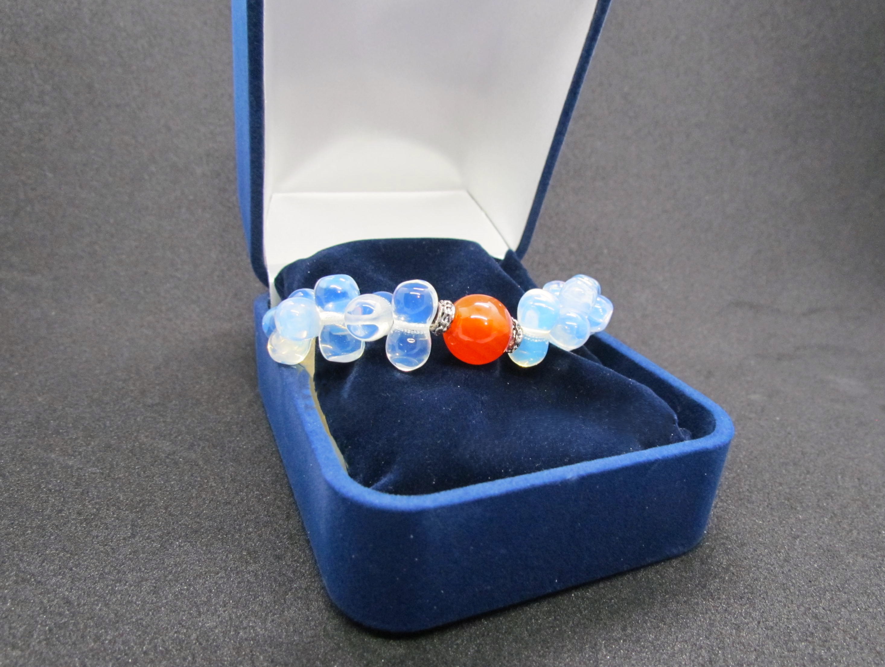 Impressive & Unique Moonstone & Carnelian Bracelet.