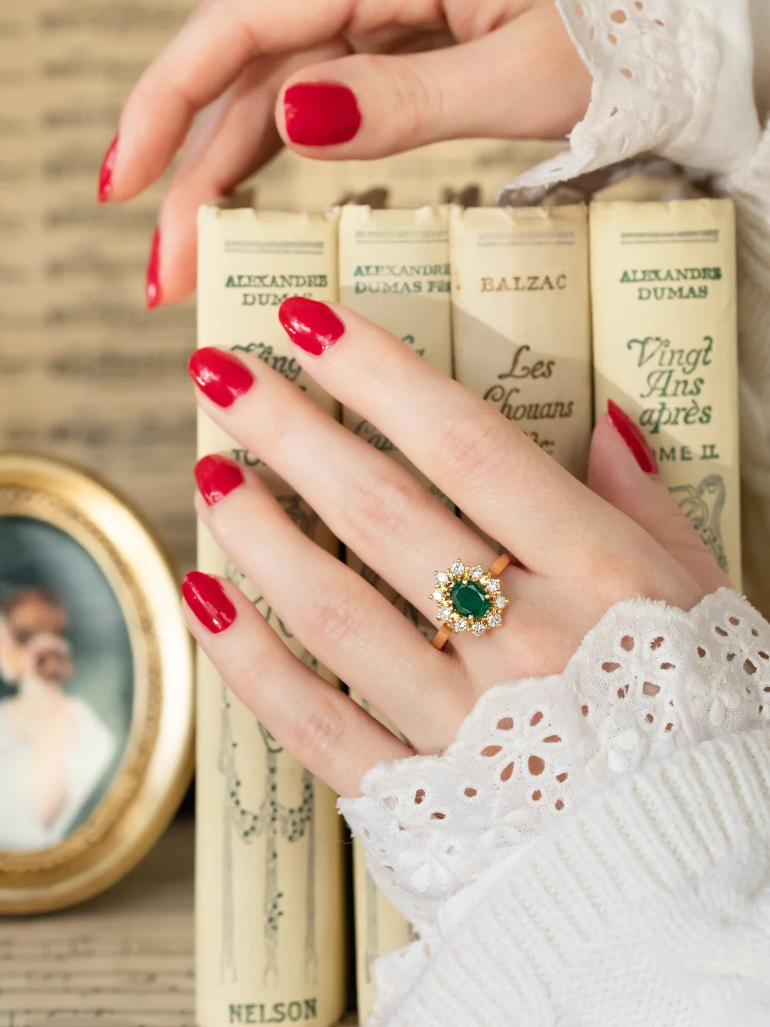 LA BERTILLE, magnifique et envoûtante bague Marguerite émeraude & diamants scintillants 💫