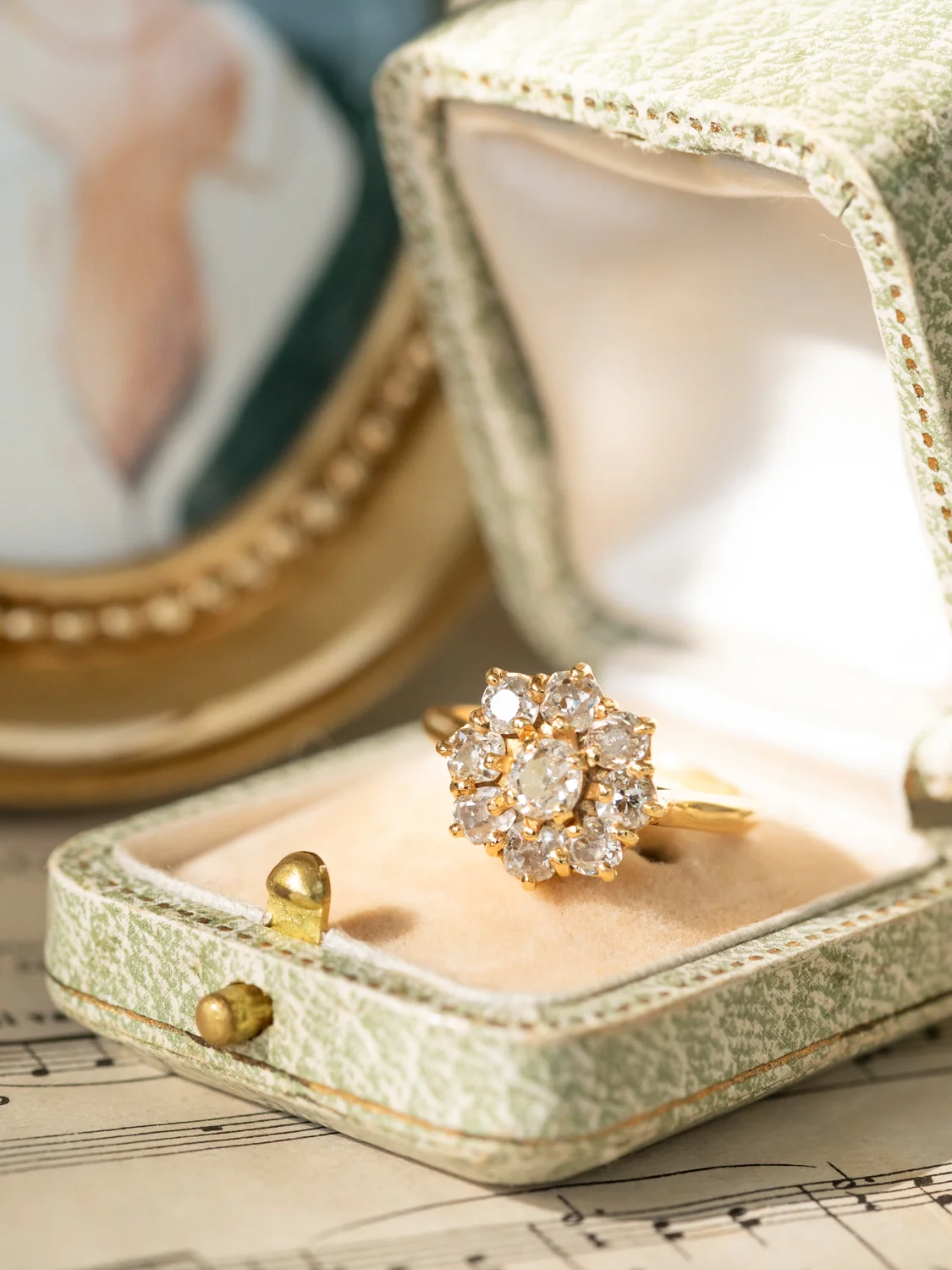 LA MARIGOLD, merveilleuse bague Fleur ancienne en or 18 carats et diamants 💫 