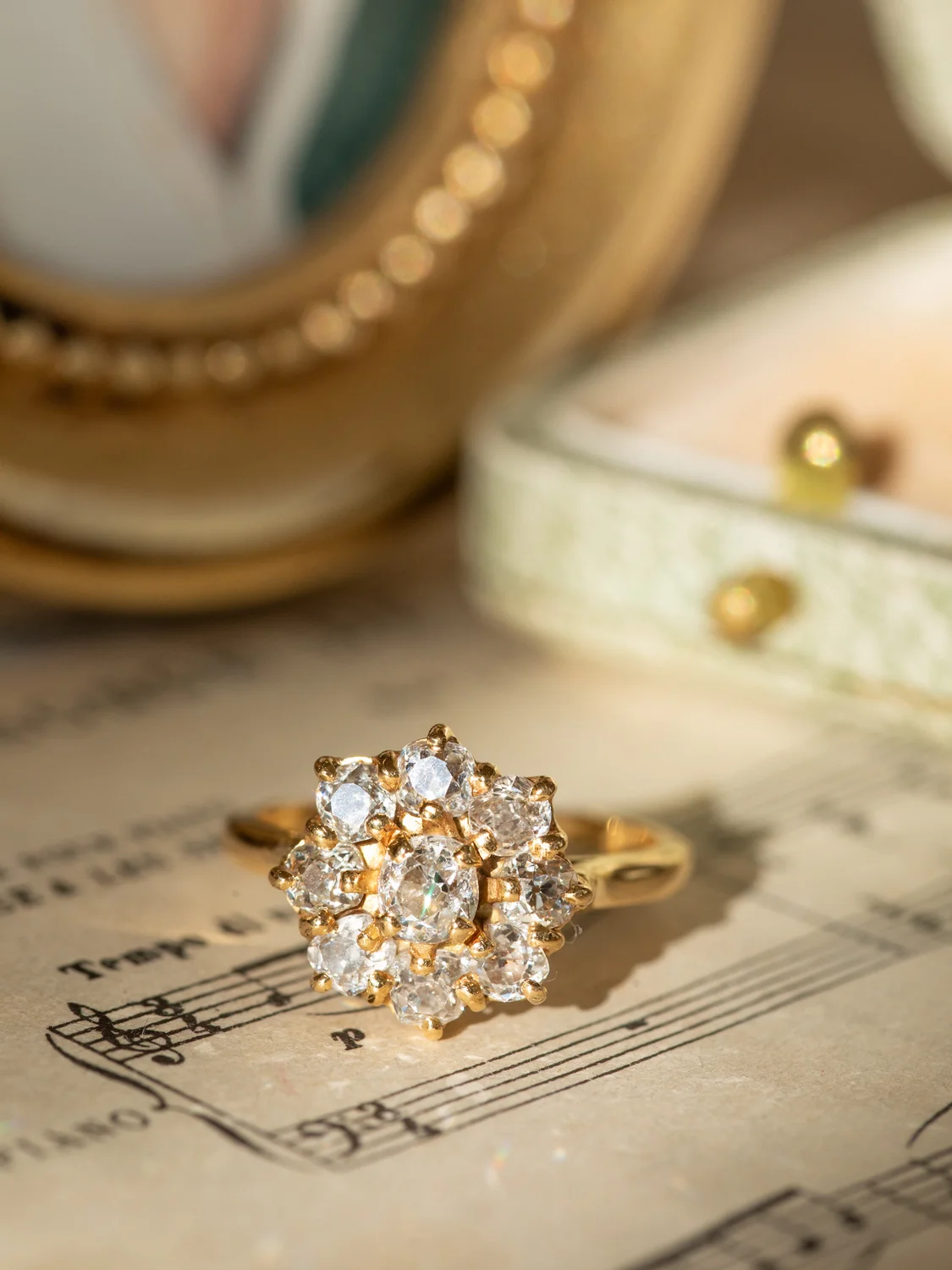 LA MARIGOLD, merveilleuse bague Fleur ancienne en or 18 carats et diamants 💫 