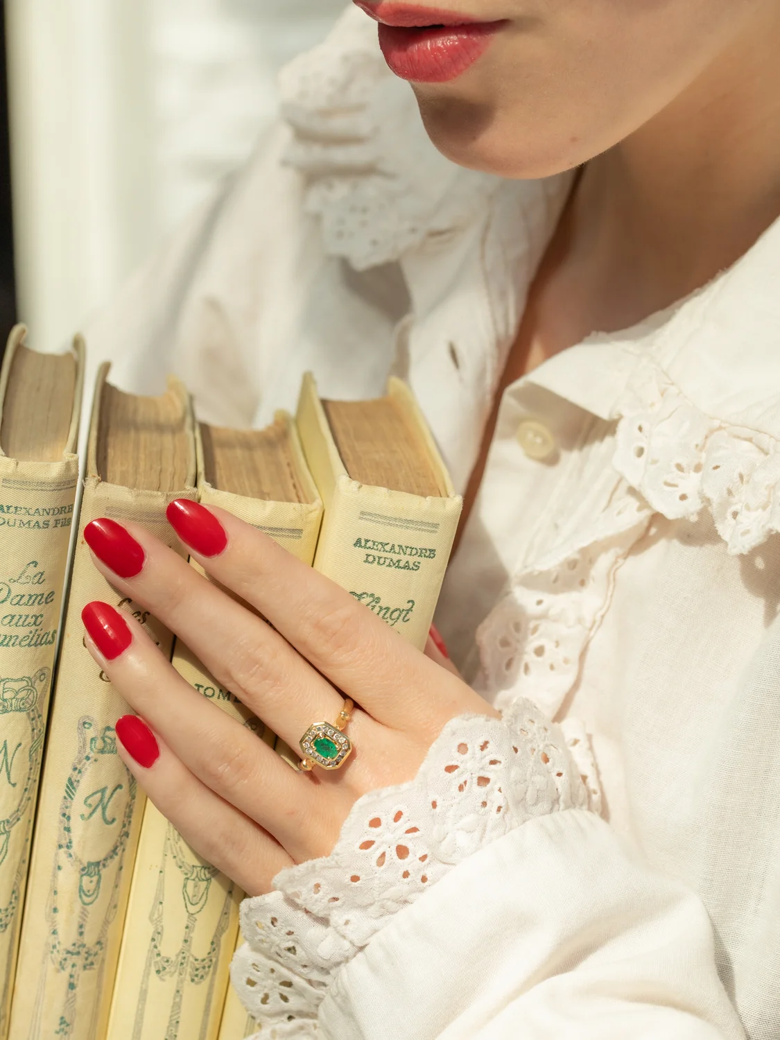 LA AVENTINE, magnifique bague octogonale de style Art Déco émeraude & diamants 💫