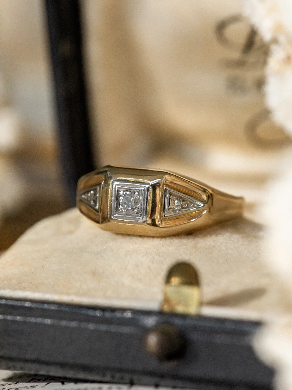 LA JULIE, élégante bague jonc style Art Déco en 2 ors et diamant 💫