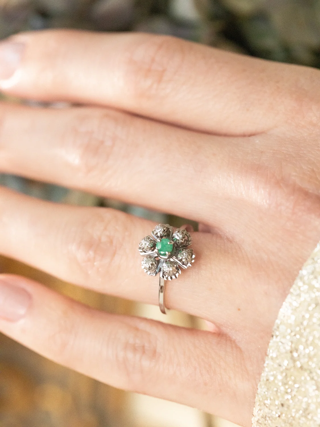 LA ELSA, sublime bague fleur or blanc 18 carats et diamants
