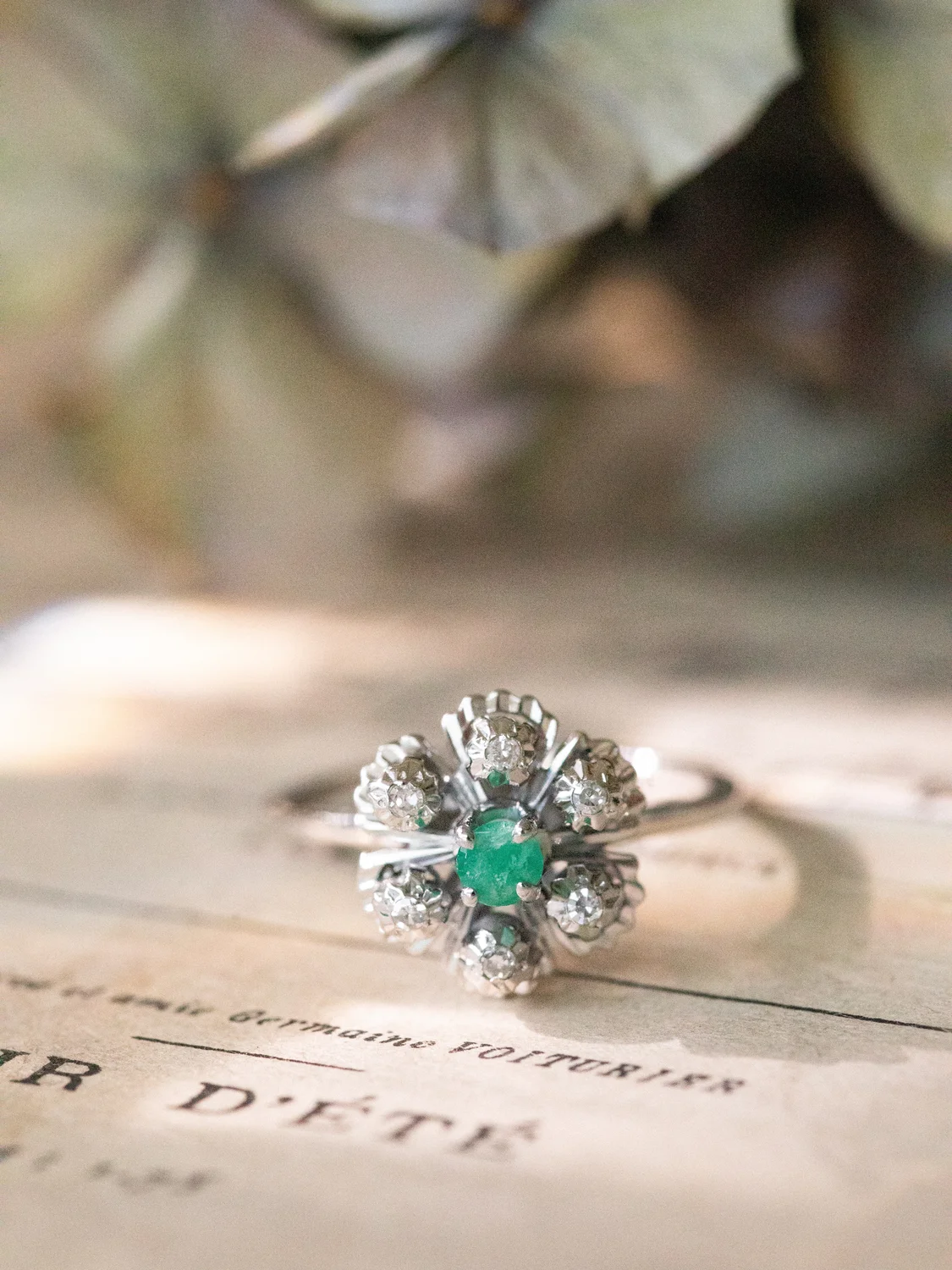 LA ELSA, sublime bague fleur or blanc 18 carats et diamants