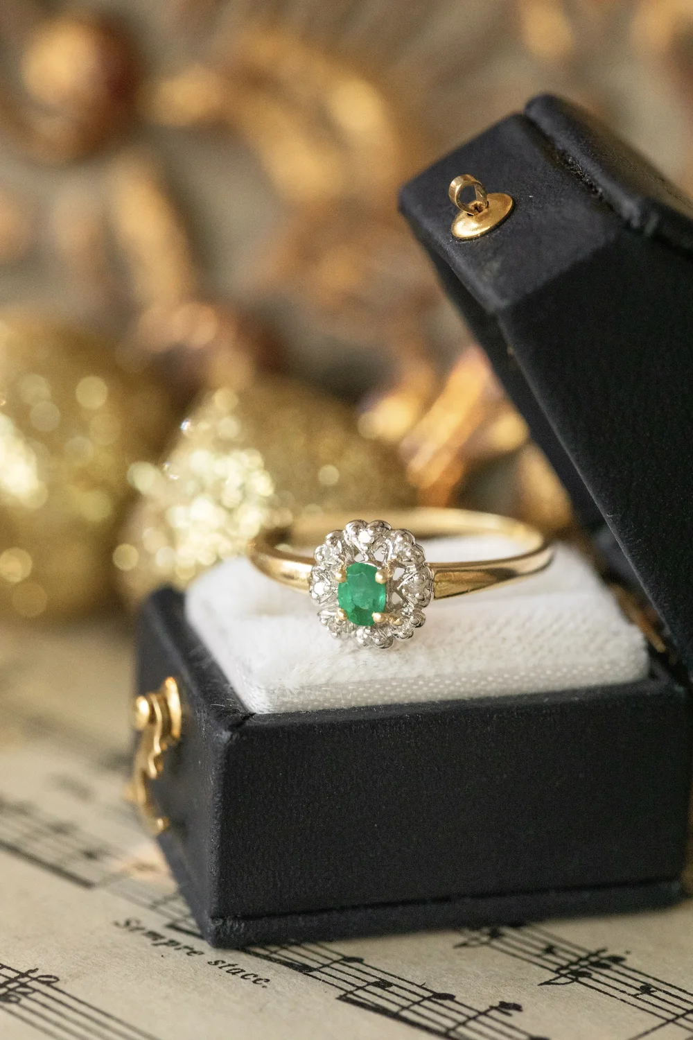 LA LUCE, adorable petite Pompadour en or 18 carats deux tons et éclats de diamants 💫