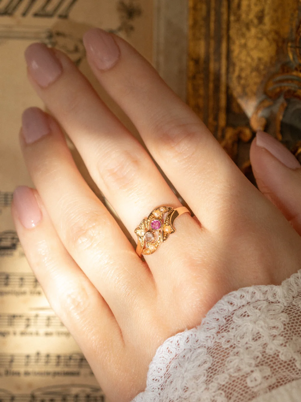 LA LAKMÉ, splendide bague Art Nouveau en rubis, perles & diamants 💫
