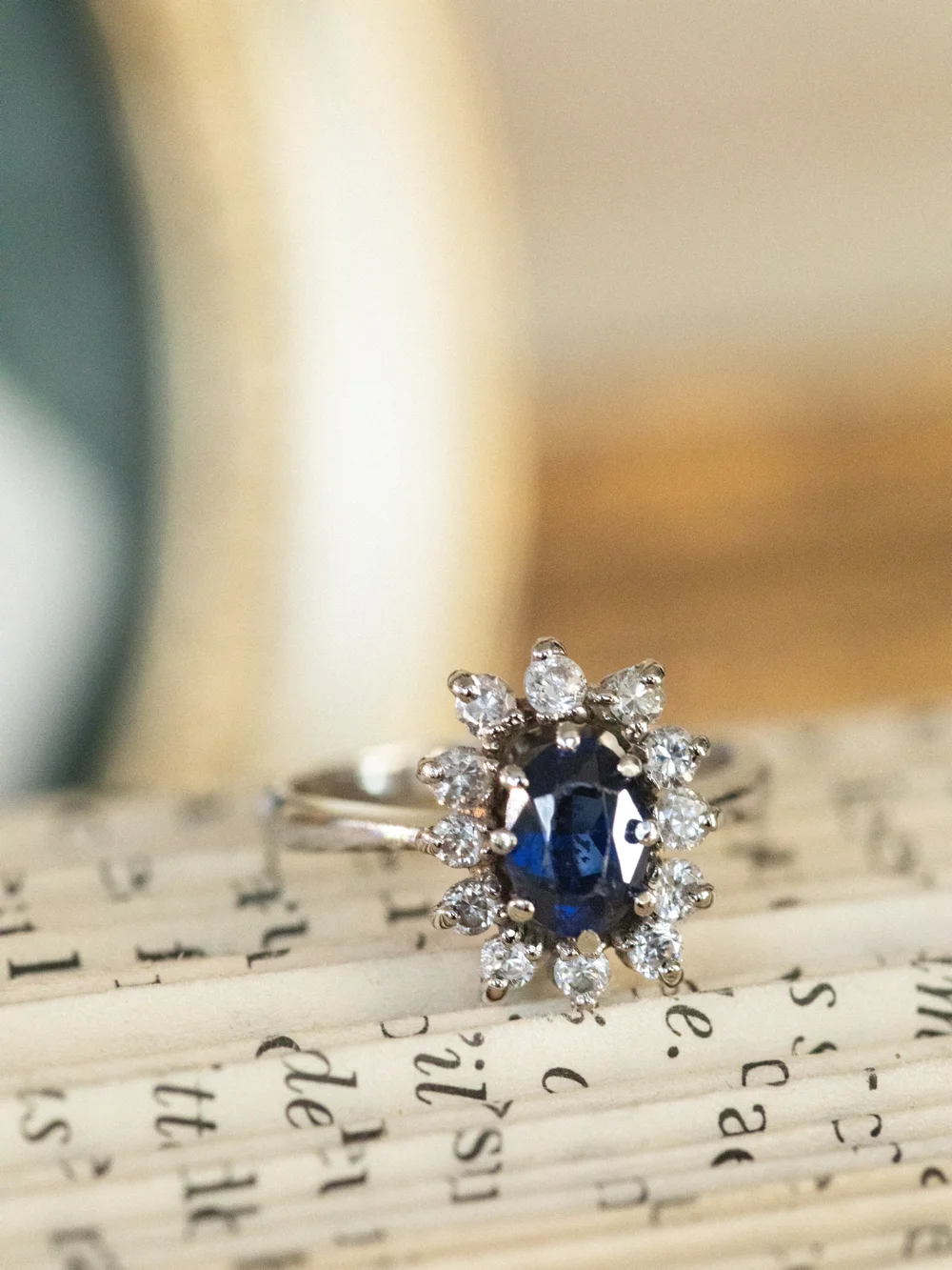 LA DIANA, magnifique bague saphir & oxydes 💫