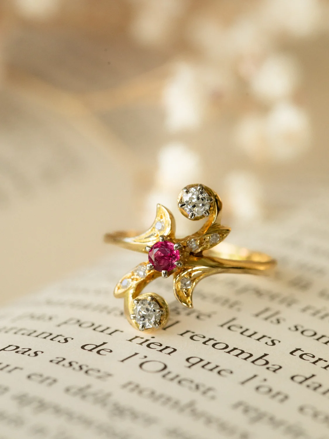 LA DAPHNÉ, irrésistible bague Toi & Moi en rubis et diamants 💫
