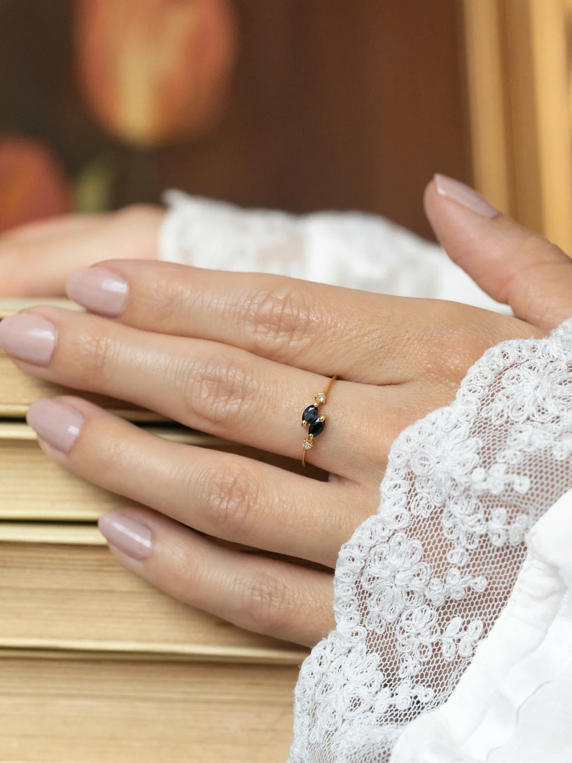 LA THÉTIS, délicate bague Toi & Moi en saphirs et diamants 💫