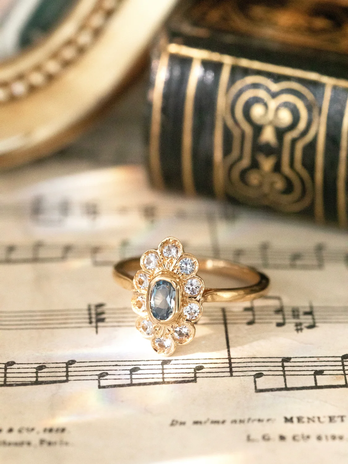 LA LÉONINE, sublime et lumineuse bague Marquise aigue-marine et oxydes 💫