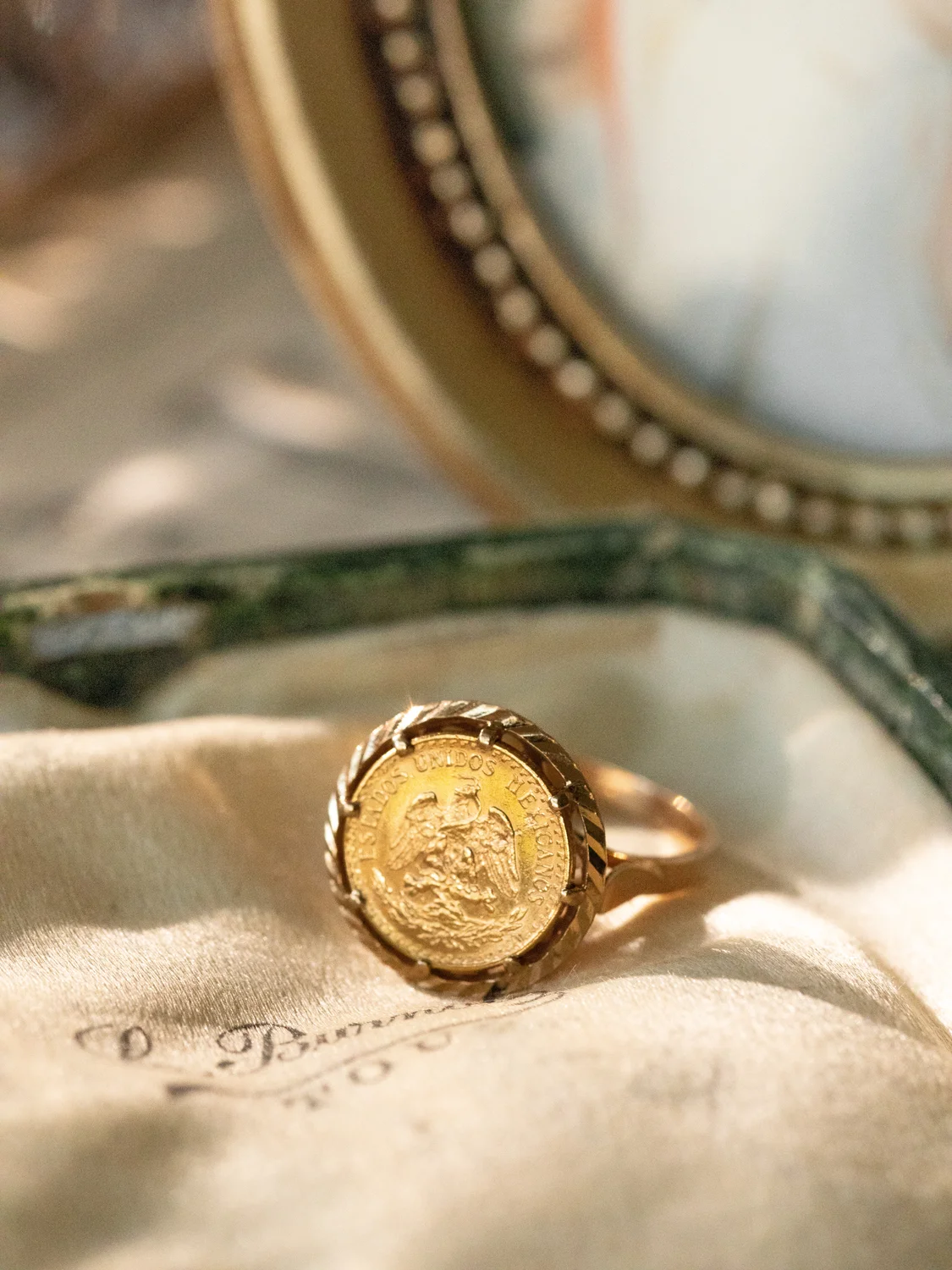 LA ROSARIO, splendide bague pièce d'or de 22 carats des années 1940 💫