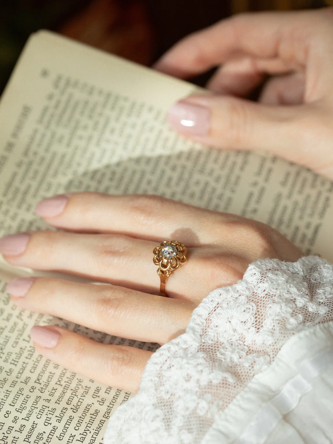 LA HENRIETTE, sublime bague fleur du début du XXe siècle en or 18 carats et diamant 💫