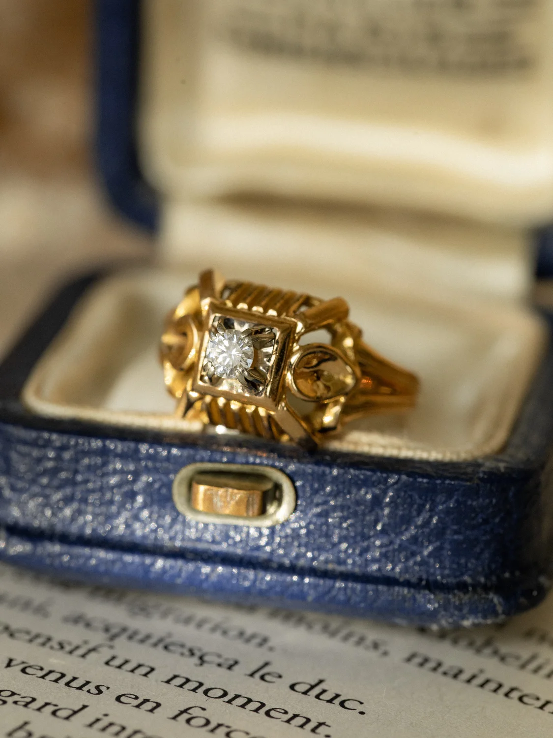 LA ARIANE, superbe bague dôme style tank et son diamant étincelant 💫