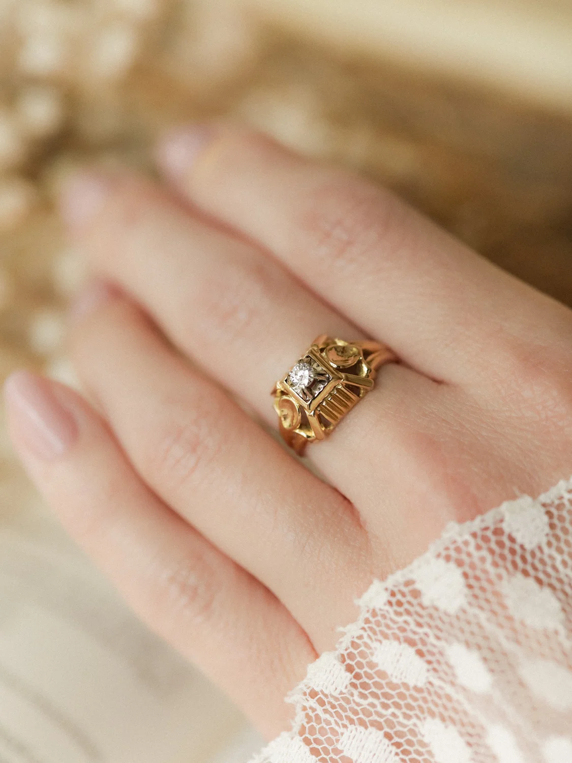 LA ARIANE, superbe bague dôme style tank et son diamant étincelant 💫