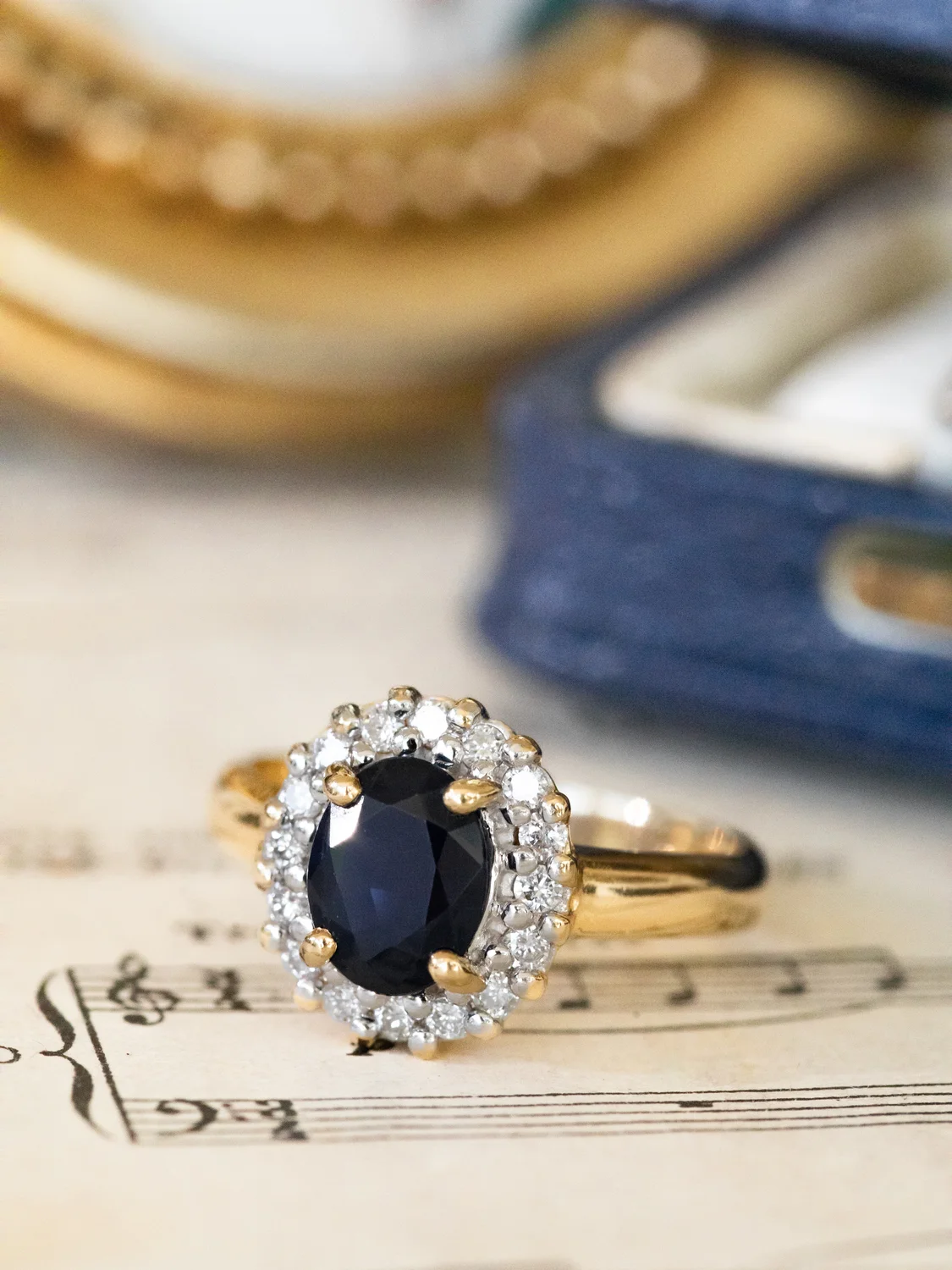 LA EUDORA, magnifique bague Pompadour en saphir & diamants 💫