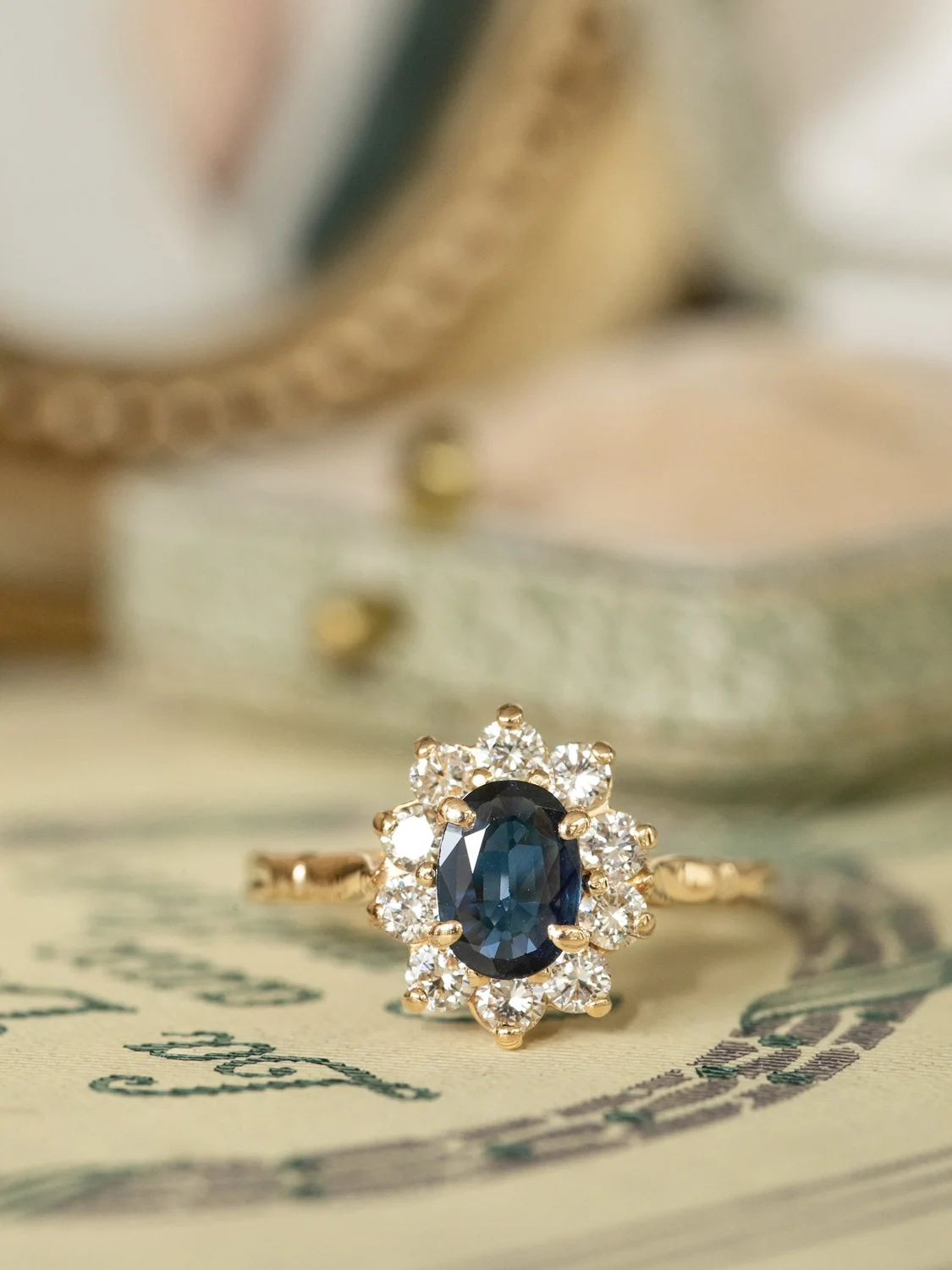 LA ELINOR, magnifique bague Marguerite vintage en saphir & diamants scintillants ✨