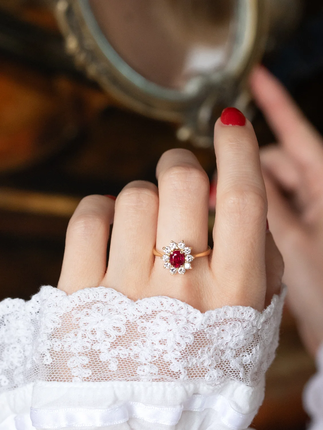LA MARIANNA, sublime et romantique bague Marguerite vintage en rubis & diamants scintillants 💫