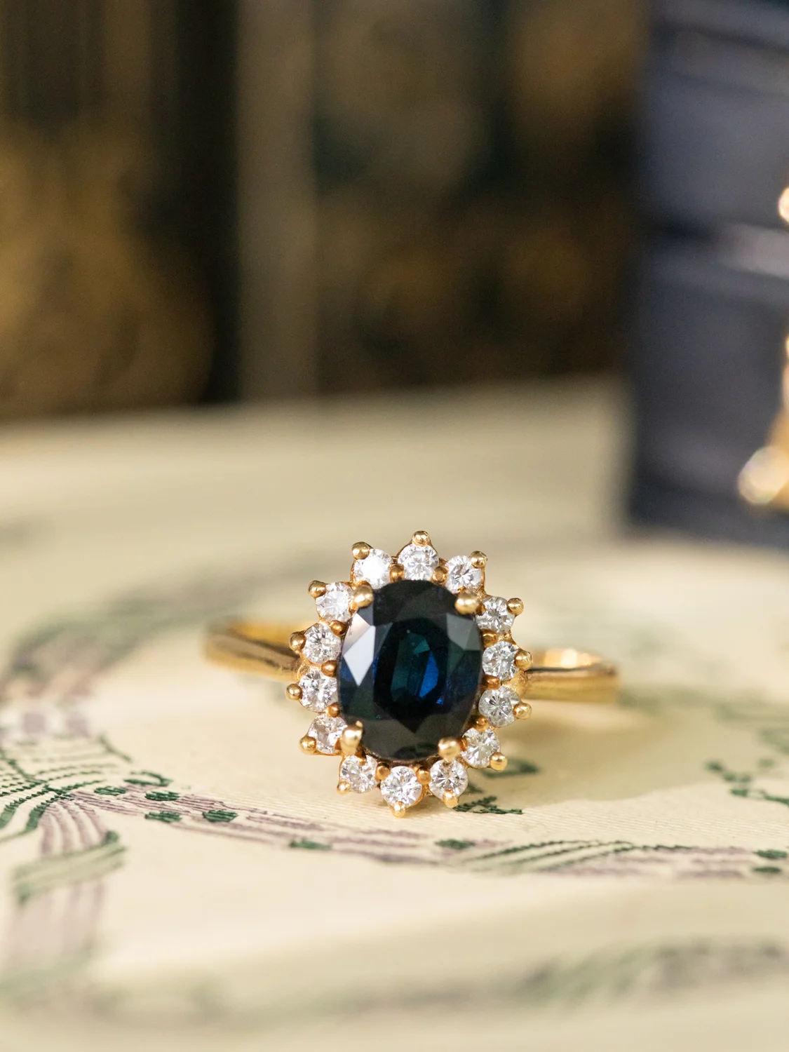 LA ROMANE, magnifique bague Marguerite vintage en or 18 carats, saphir & diamants scintillants ✨