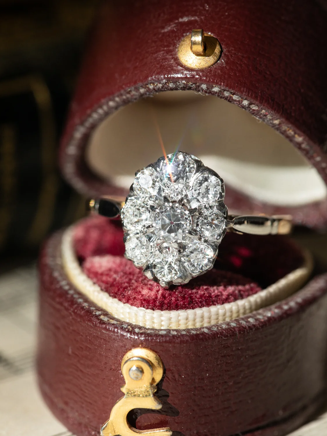 LA LUMINA, merveilleuse bague Pompadour ancienne Belle Époque (circa 1900) en or 18 carats deux tons & diamants scintillants ✨