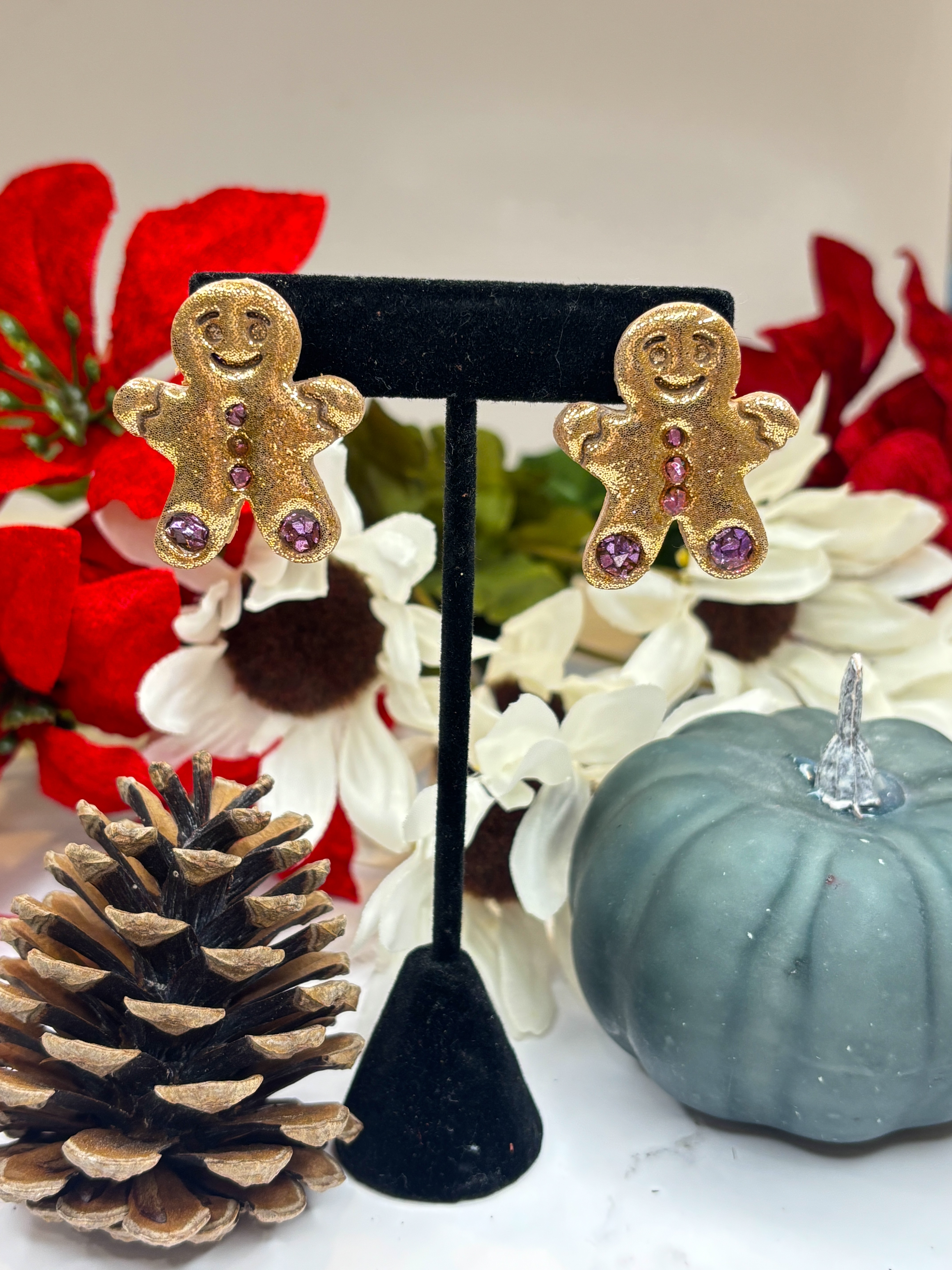 Gingerbread Studs