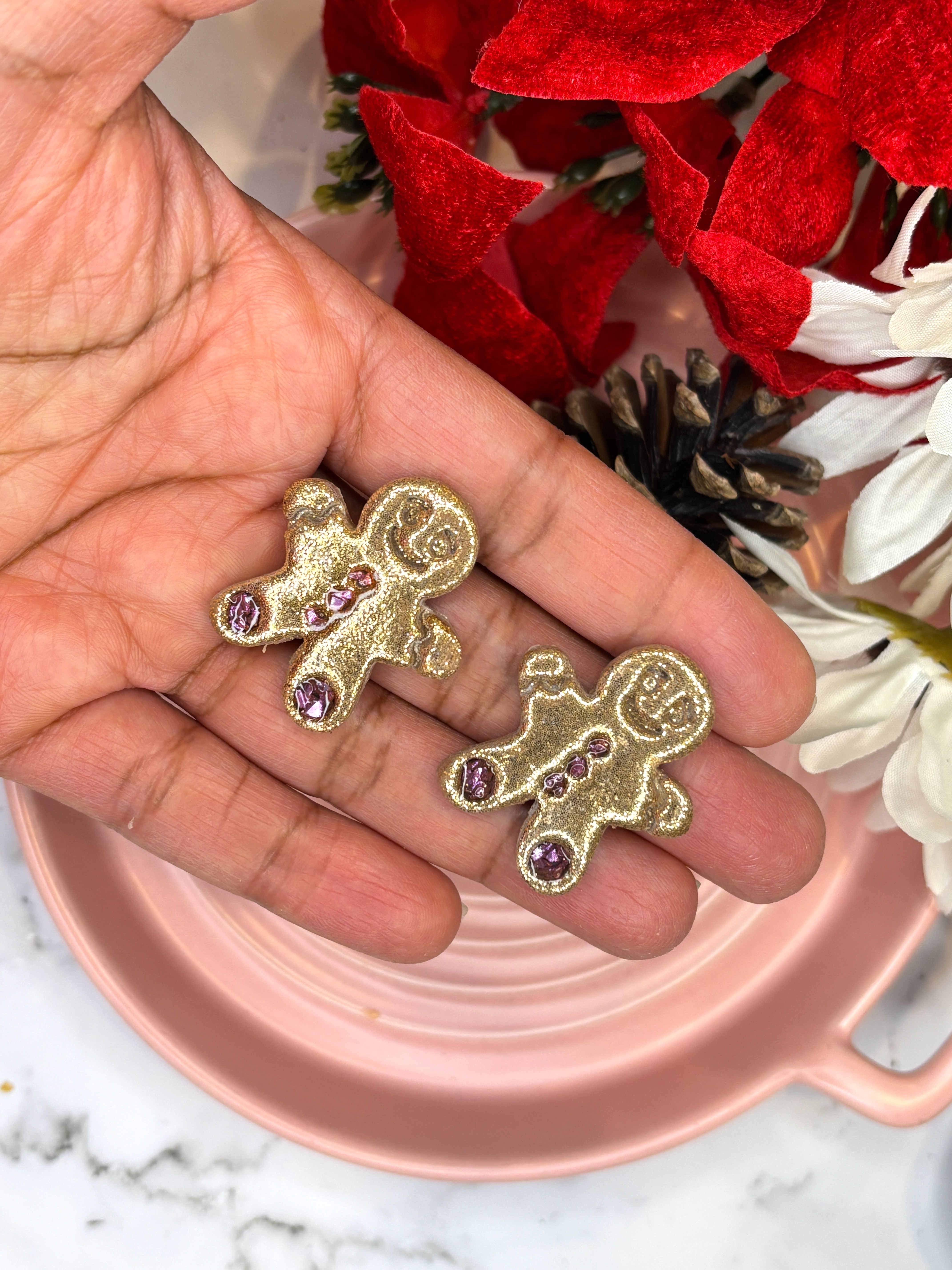 Gingerbread Studs