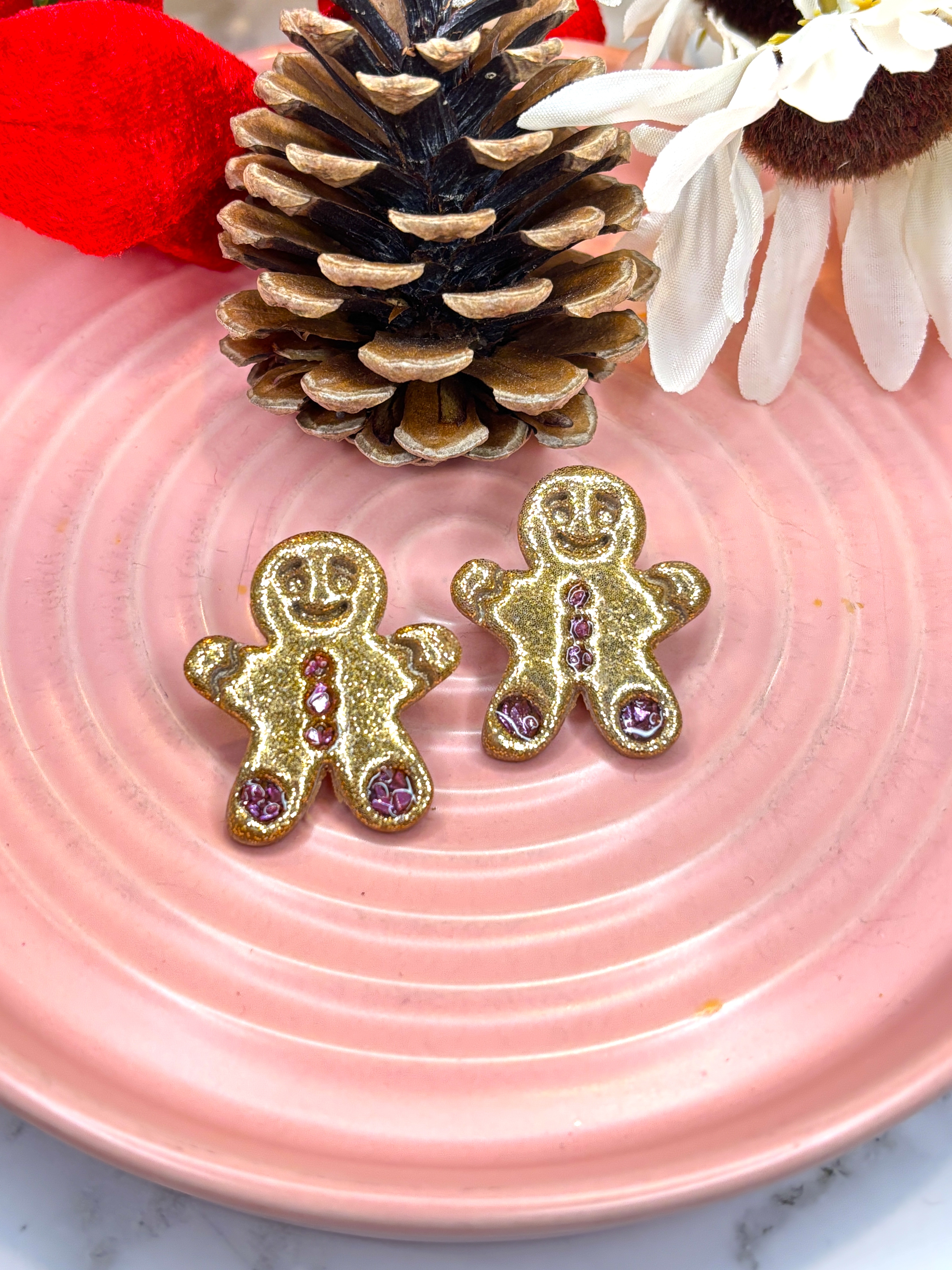 Gingerbread Studs
