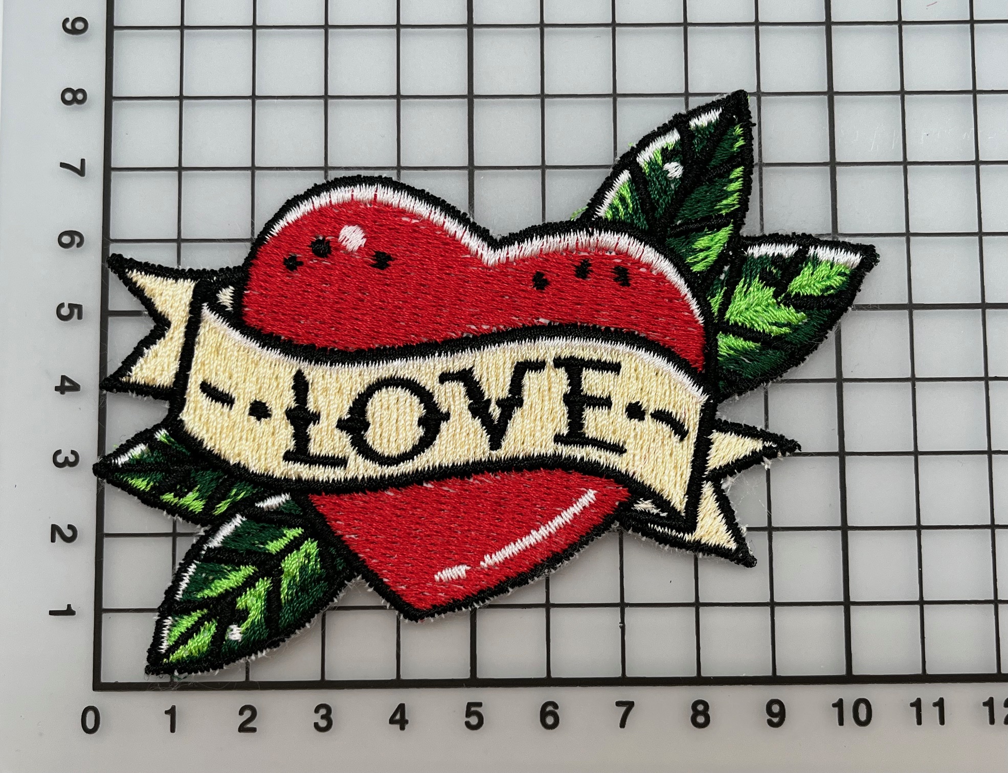 Applicatie om zelf te naaien op kleding of een tas