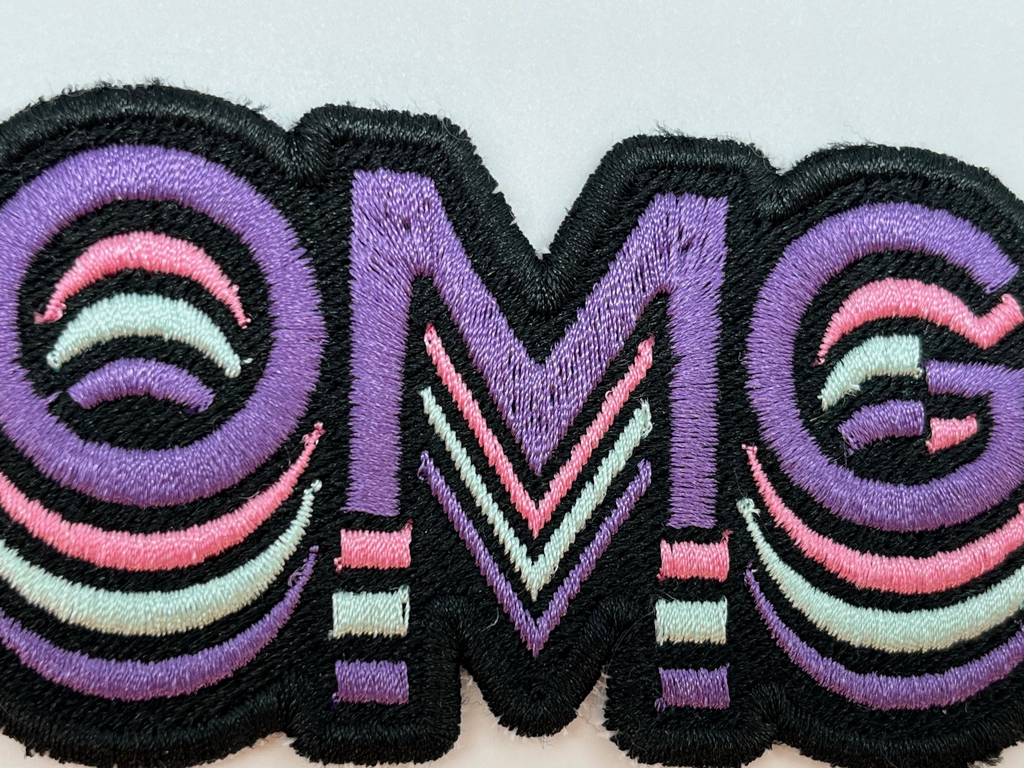 Applicatie om zelf te naaien op kleding of een tas