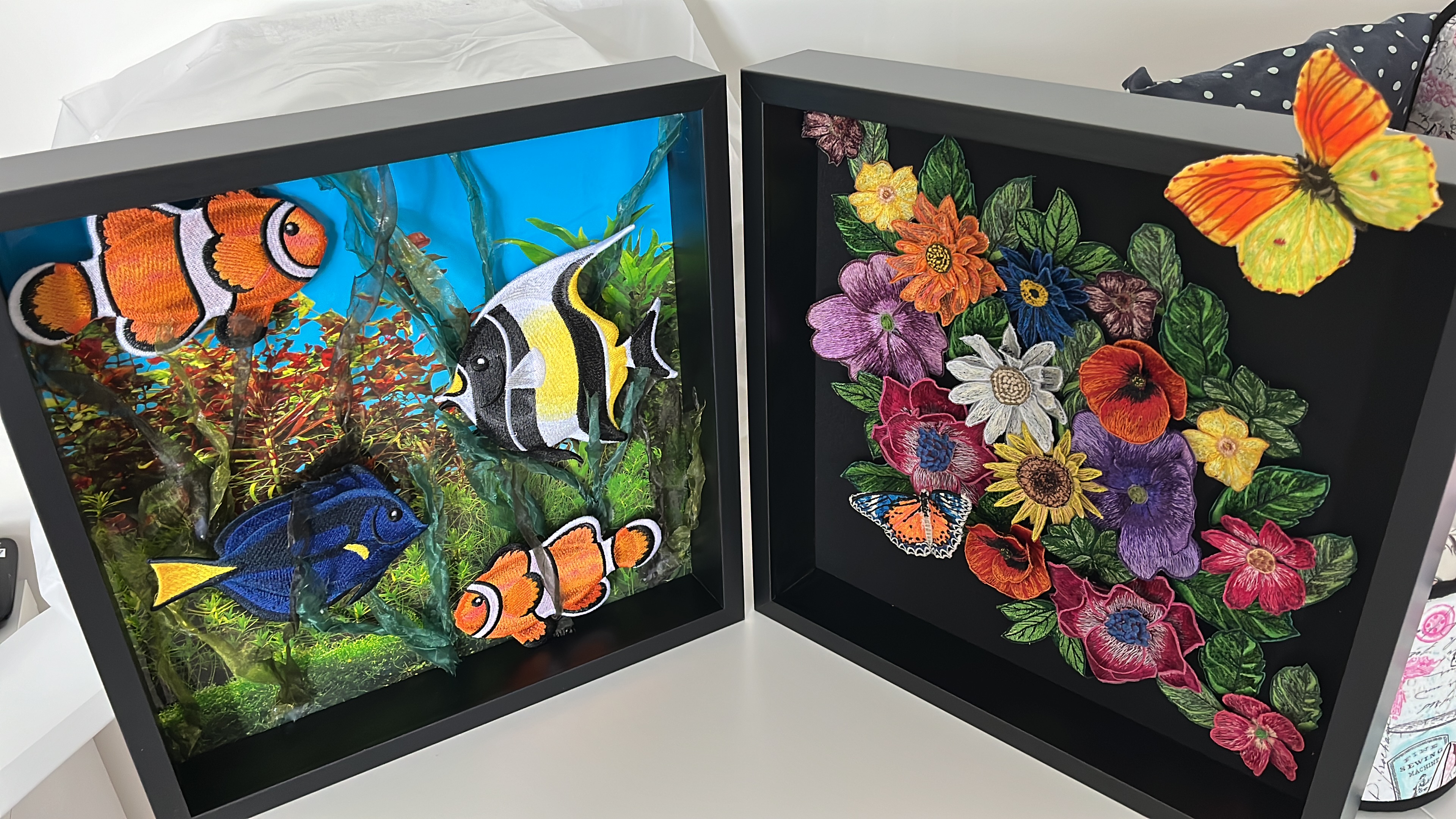 3D geborduurd schilderij met bloemen