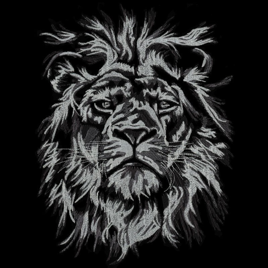 Kussenhoes met leeuw borduursel