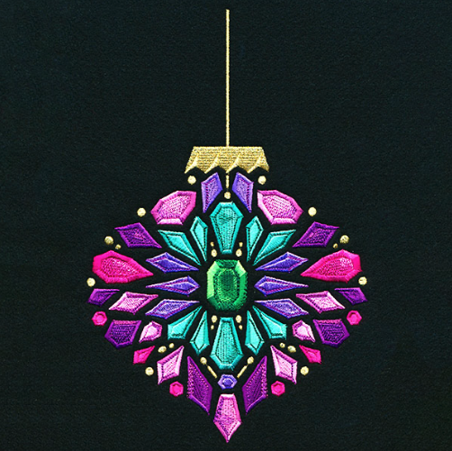 Kussenhoes met geborduurde kerstbal