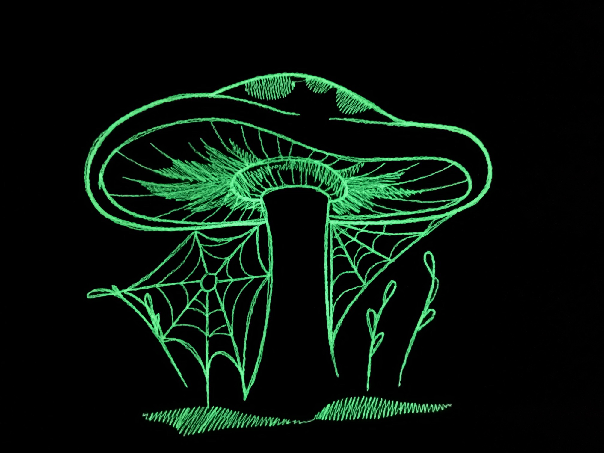 Crossbody schoudertas met Glow in the Dark Enchanted Mushroom borduursel