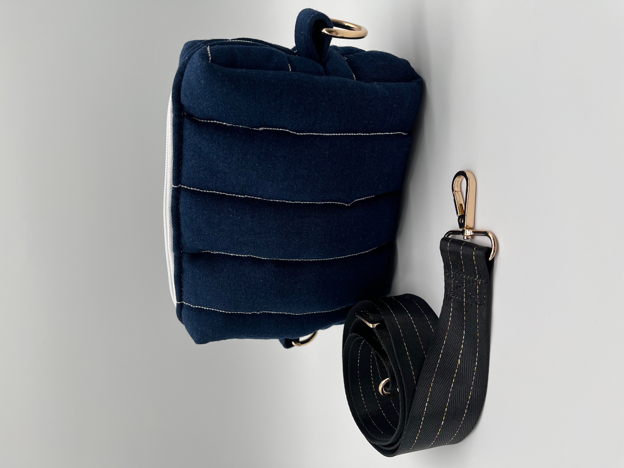 Crossbody schoudertas van denim met applicatie