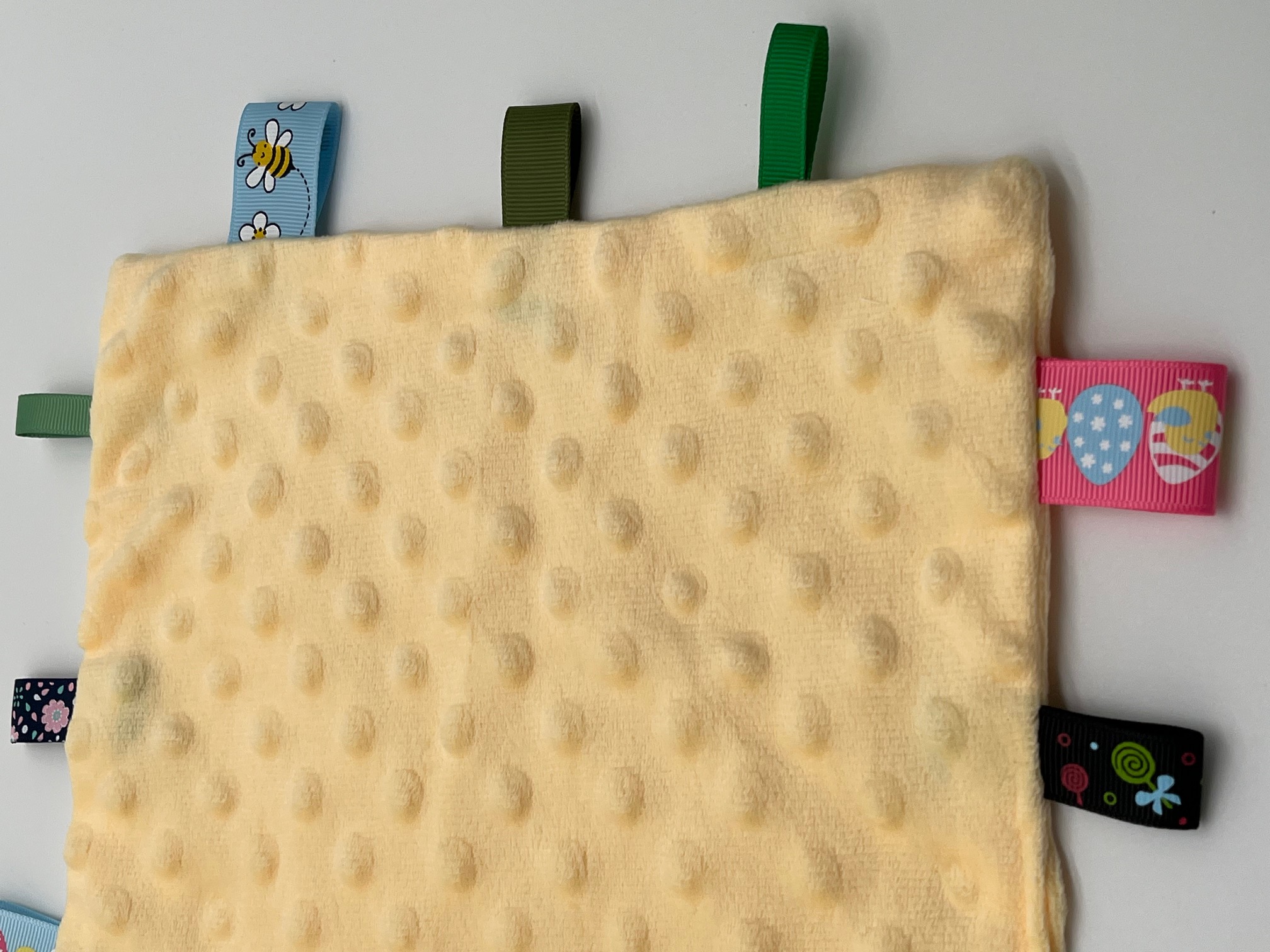 Geborduurd Knuffellapje Minky oranje met naam