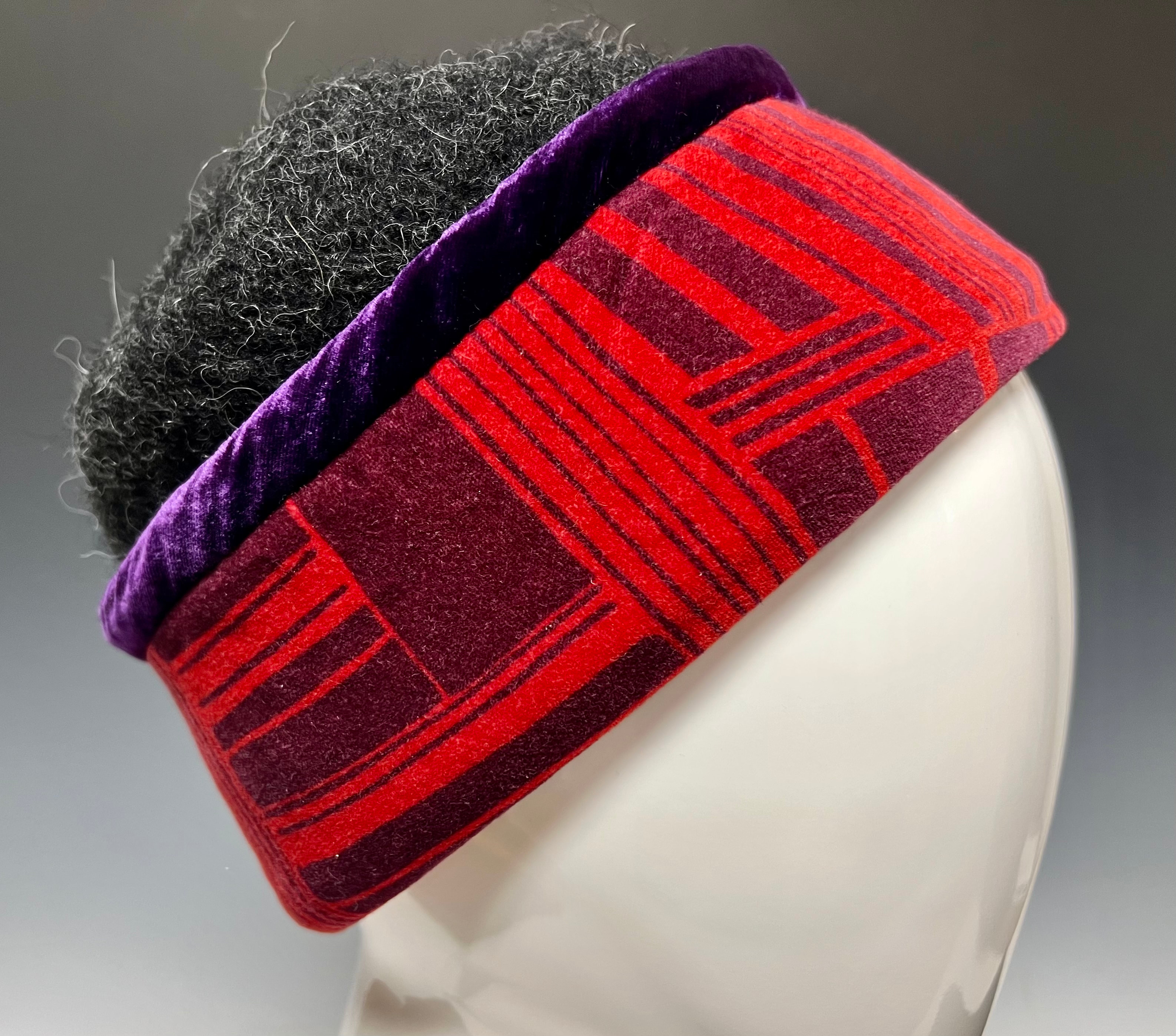 RED AND PURPLE BRIM HAT