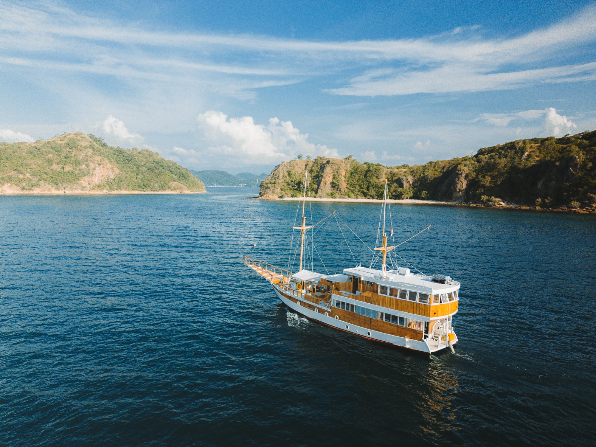 Sailing Komodo NK Jaya Phinisi