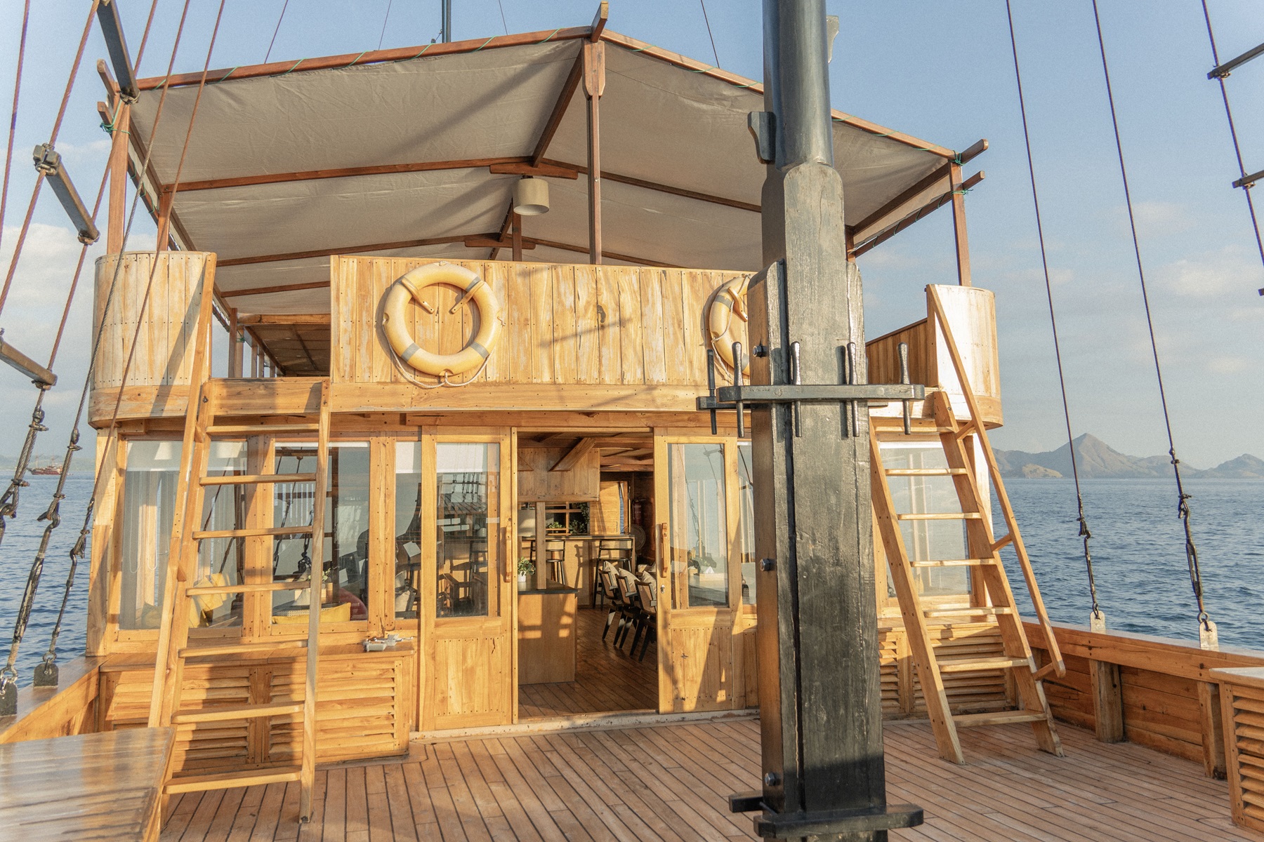 Sailing Komodo Lamborajo 3