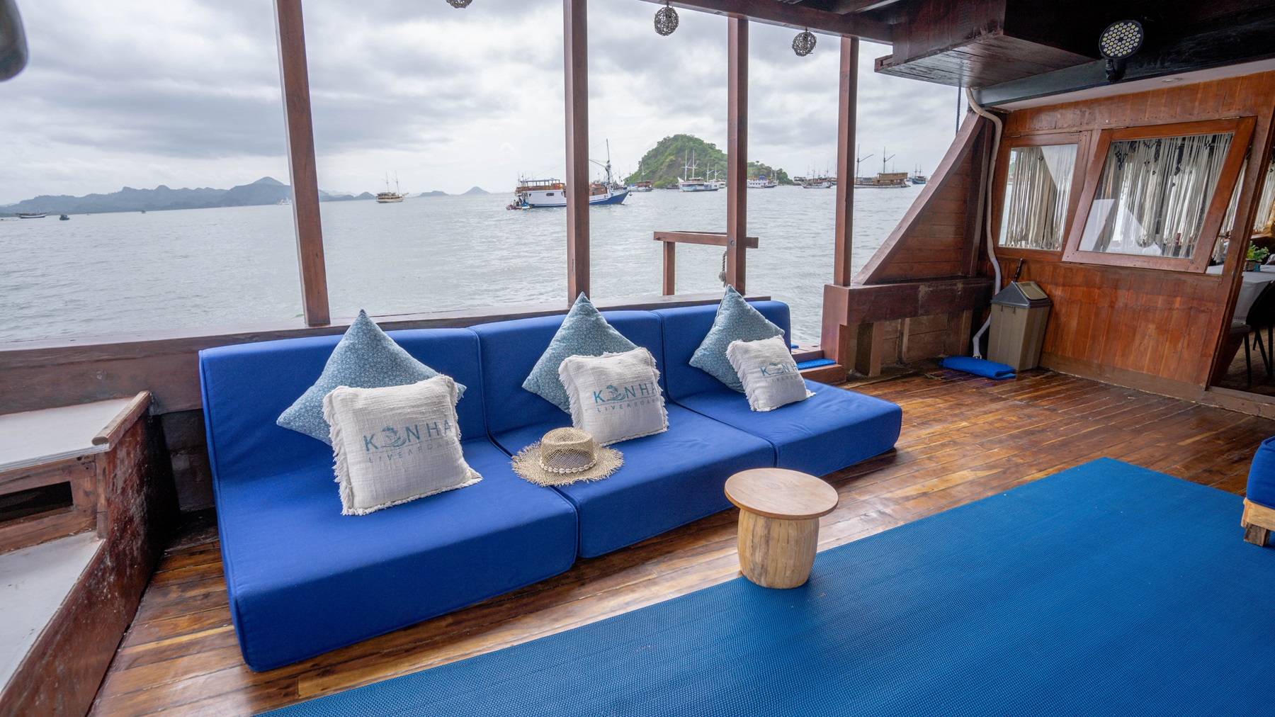 Sailing Komodo Kanhaloka