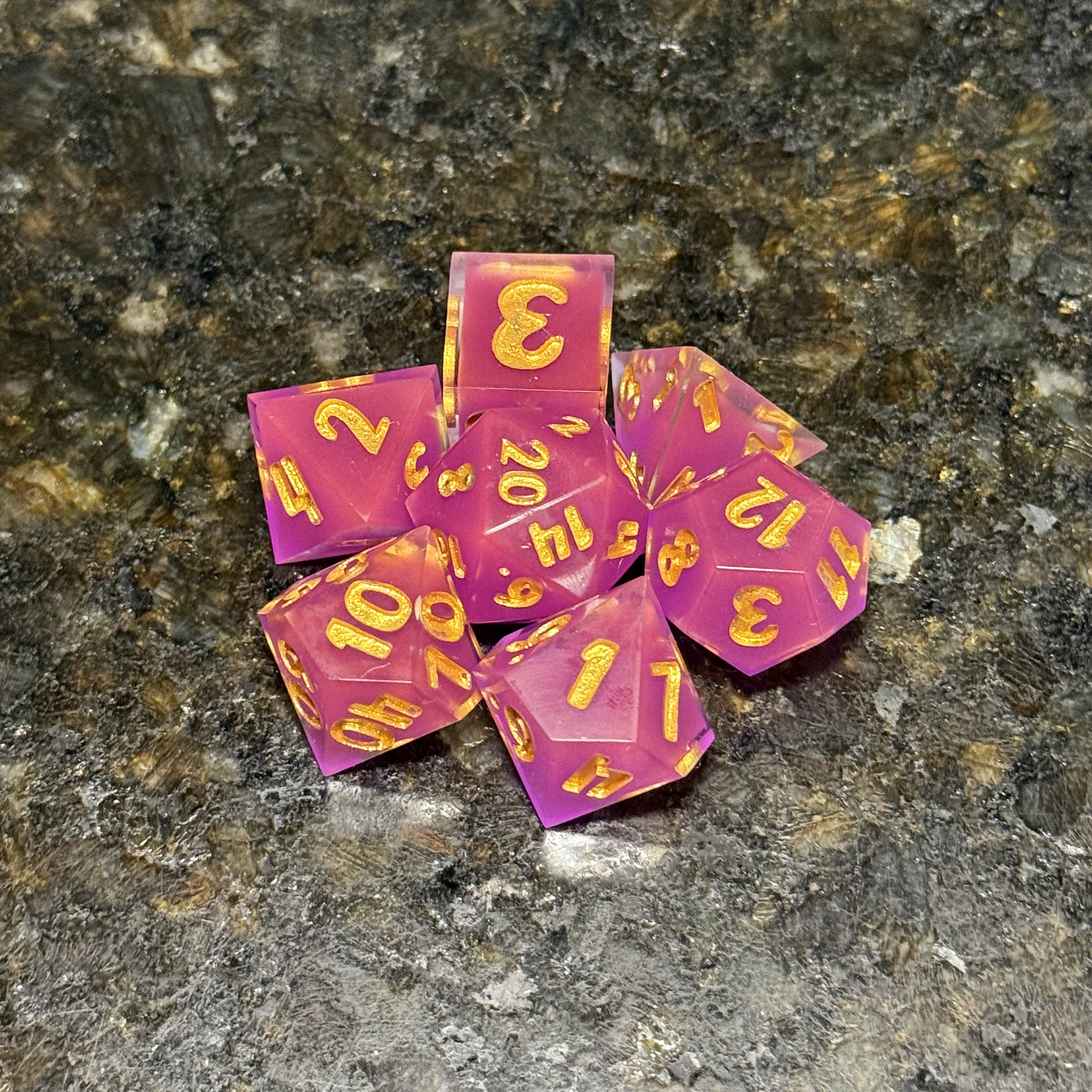 GGolden - Resin Dice Set
