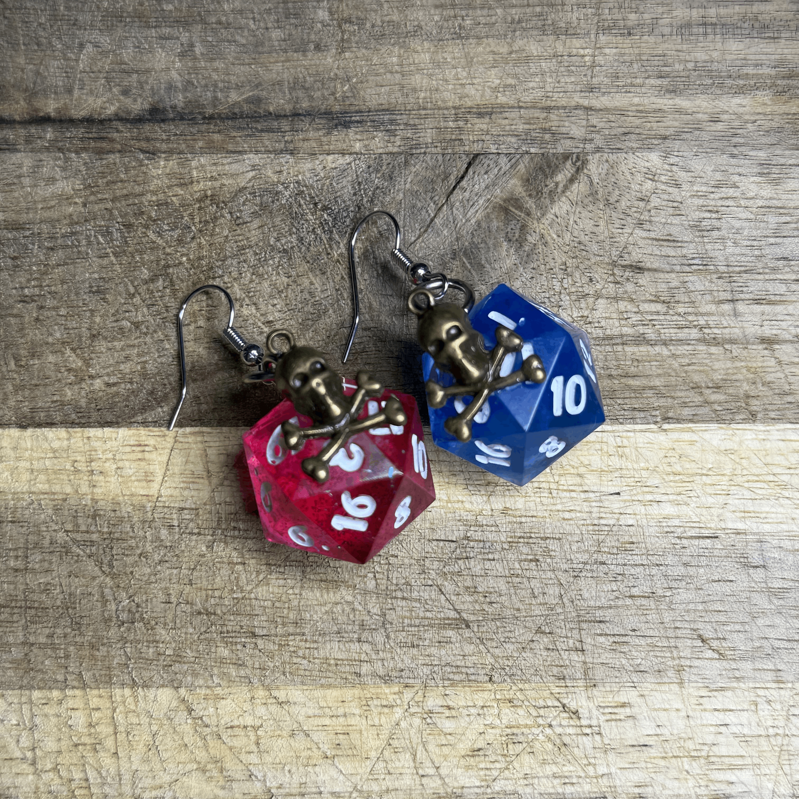 Death Saves | D20 Earrings 