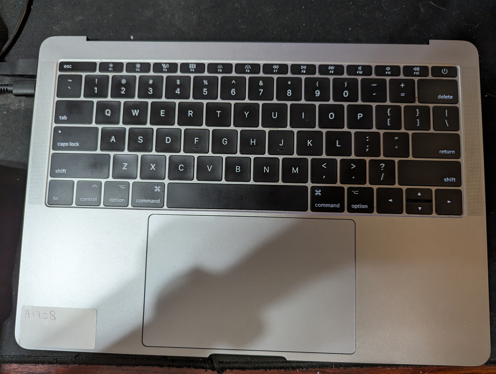 Macbook A1708 2017 No LCD, Needs external monitor. 8GB 256GB
