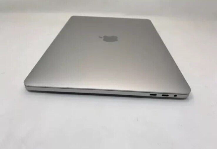 MacBook Pro 13 2020 M1 Silver 8GB 256GB Activation Locked.