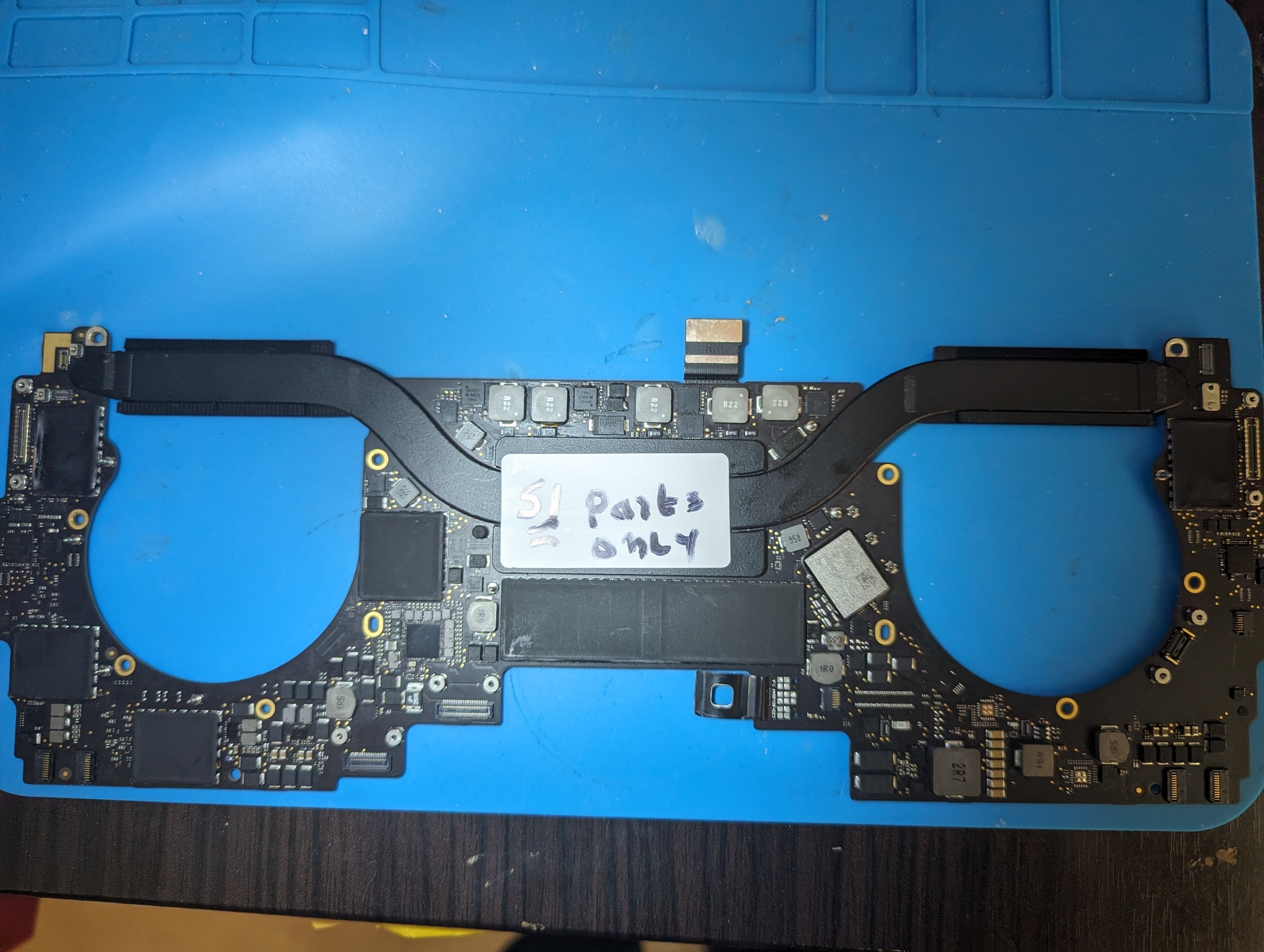 Macbook Pro Motherboard 820-00850-A For Parts