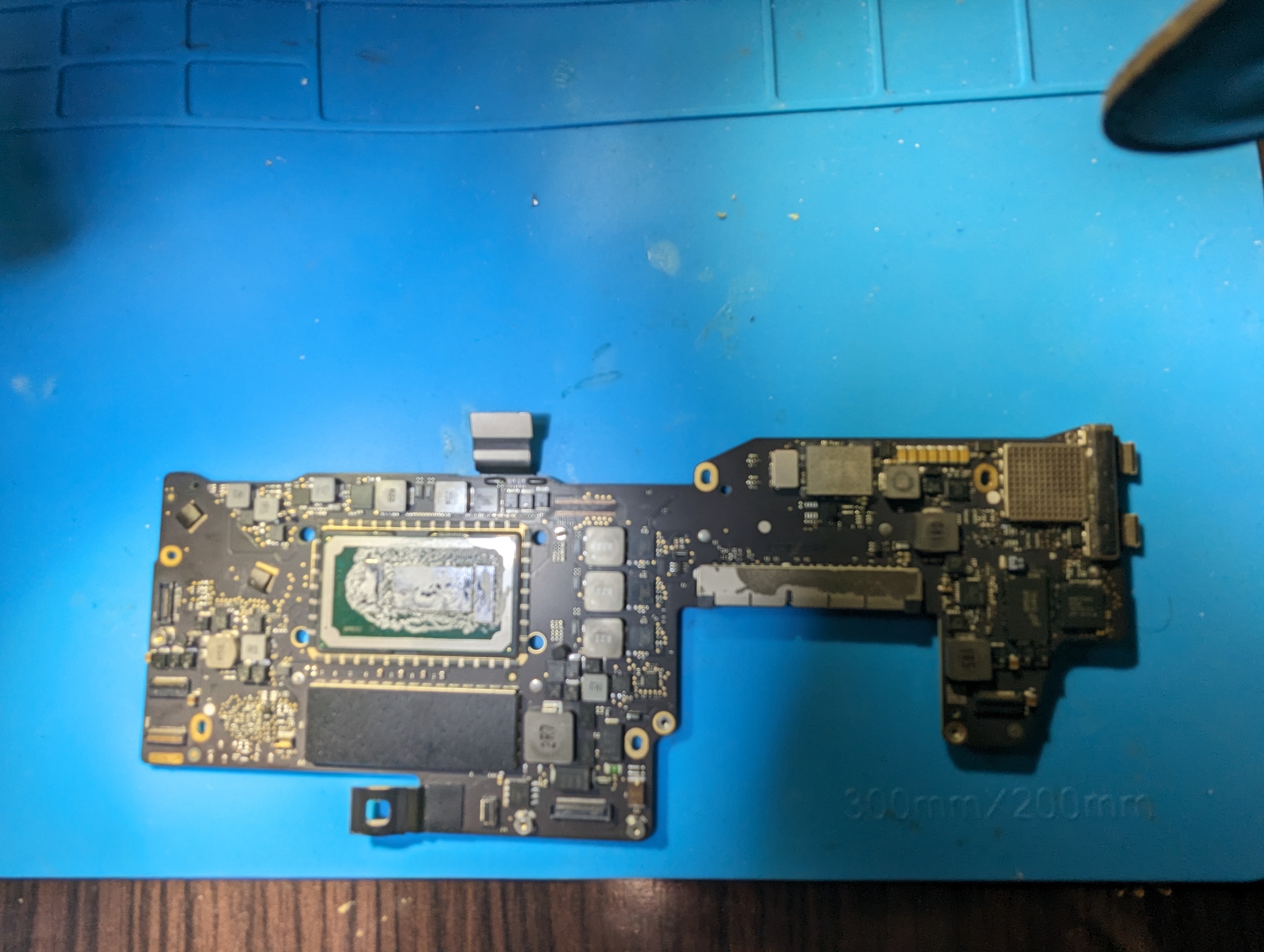 Macbook Pro Motherboard 820-00840-A For Parts